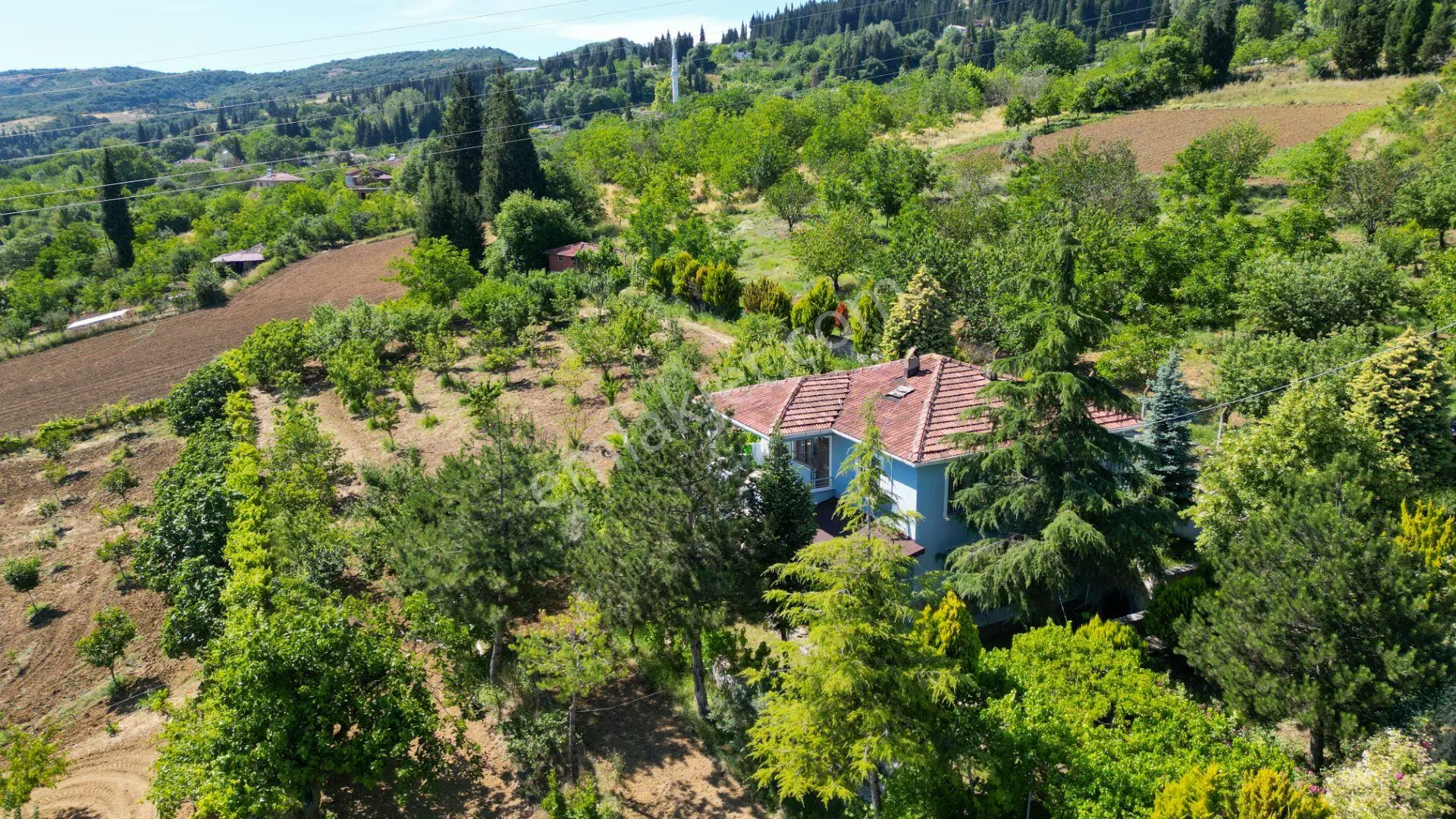 Karamürsel İnebeyli 2797 M2 Bahçe İçinde Satılık Müstakil Ev - Görsel 4