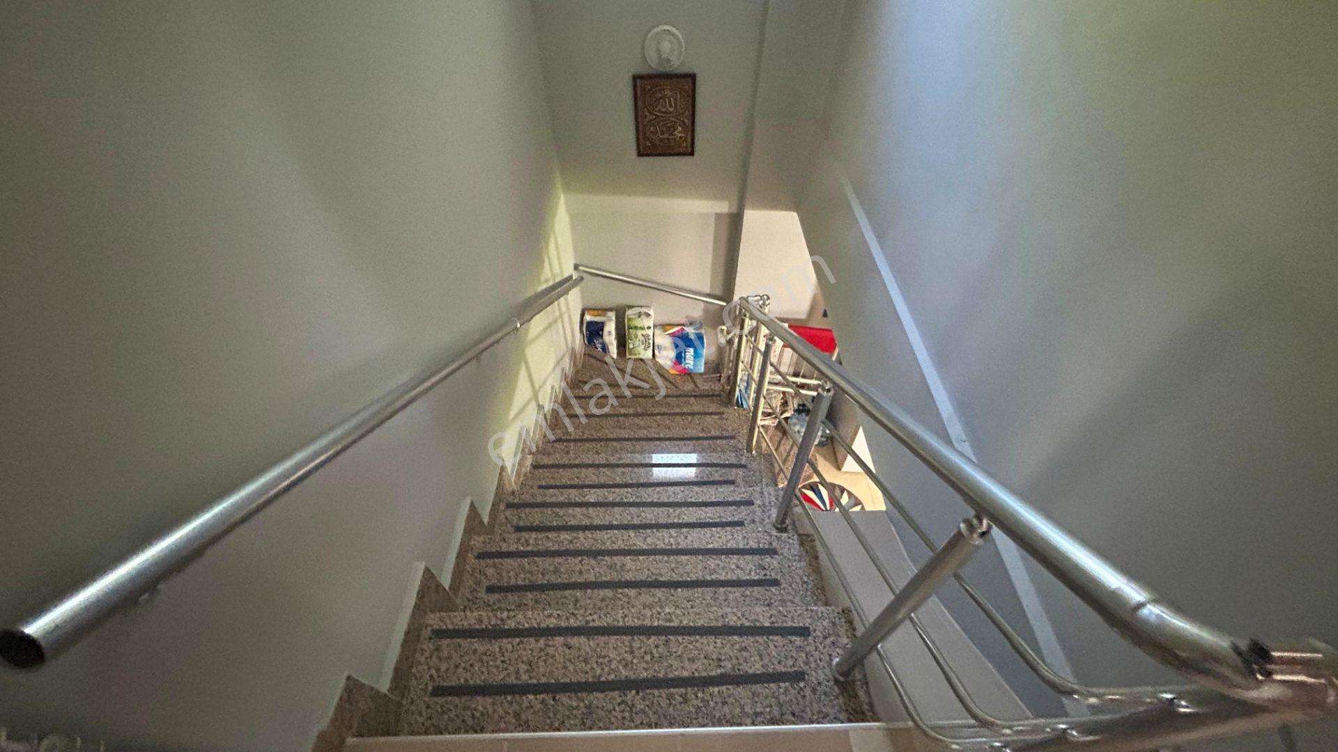 Karamürsel İnebeyli 2797 M2 Bahçe İçinde Satılık Müstakil Ev - Görsel 16