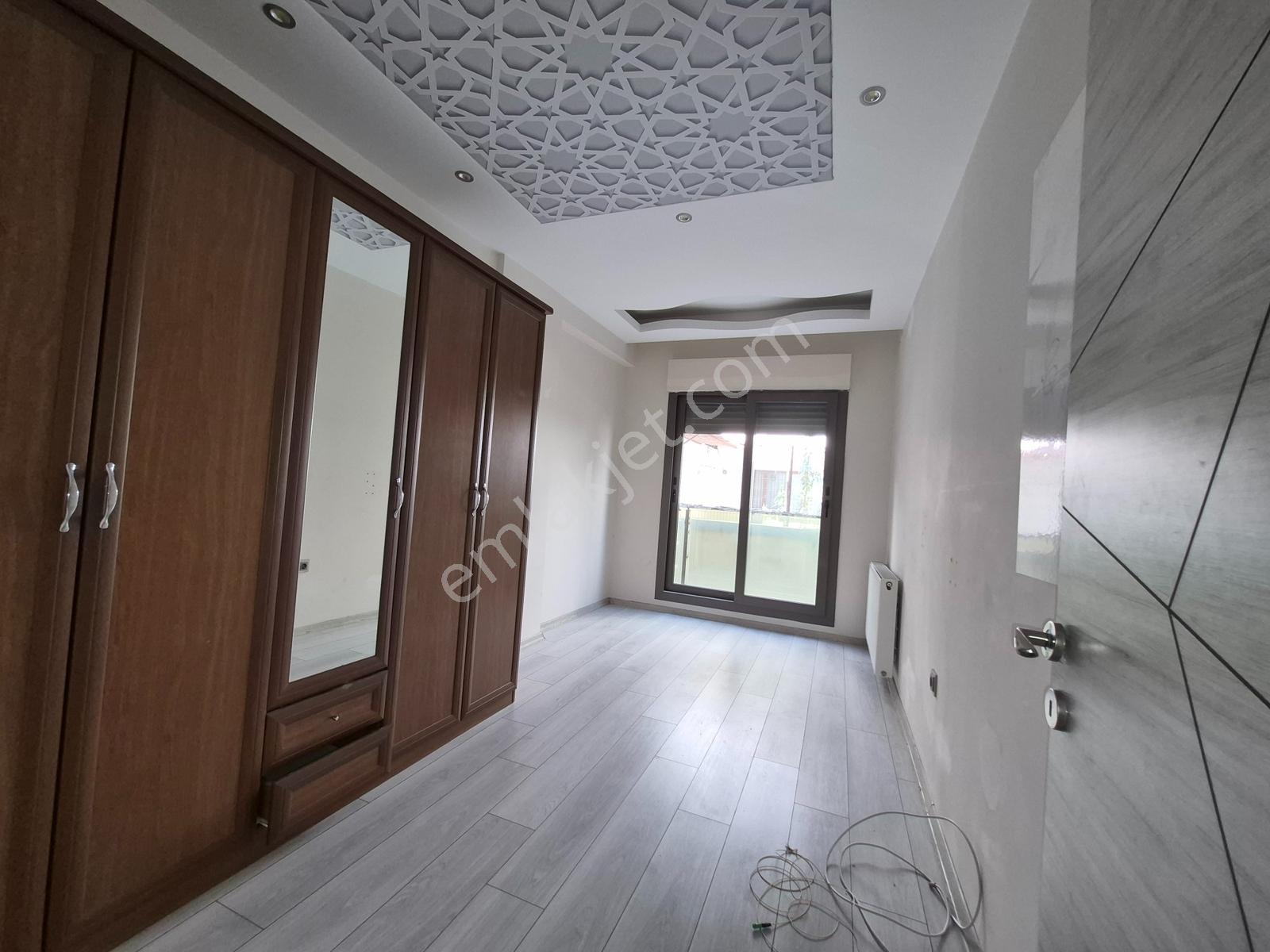 Çiğli Küçük Çiğli De Kiralık Boş 1+1 Daire Kanıt Emlaktan - Görsel 22
