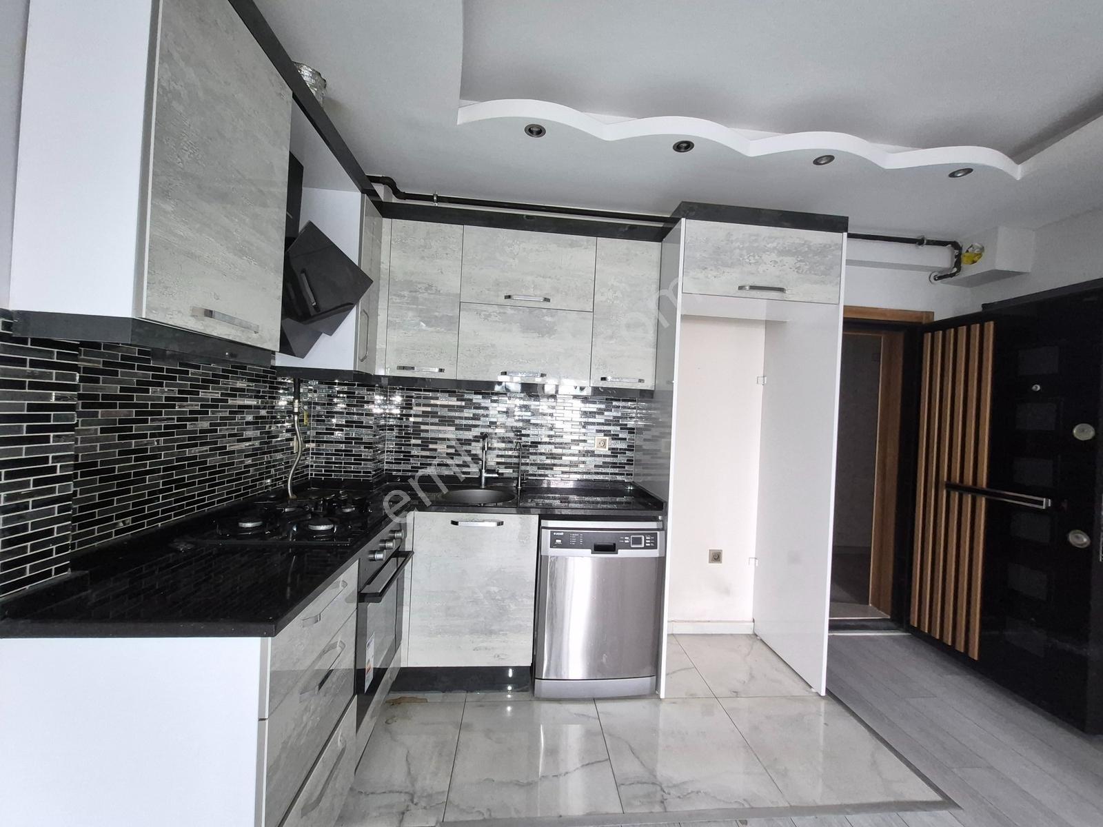 Çiğli Küçük Çiğli De Kiralık Boş 1+1 Daire Kanıt Emlaktan - Görsel 12