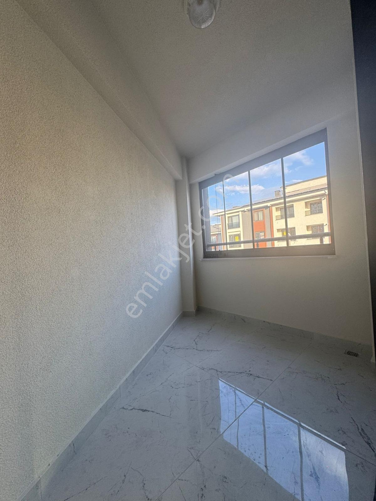 Bandırma Mavi Emlaktan Yenimahallede 2+0 Arakat Kiralık Daire - Görsel 11