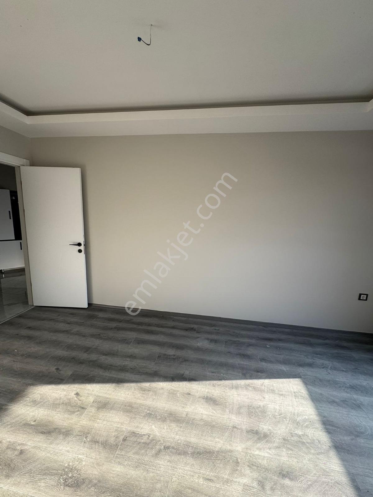 Bandırma Mavi Emlaktan Yenimahallede 2+0 Arakat Kiralık Daire - Görsel 4