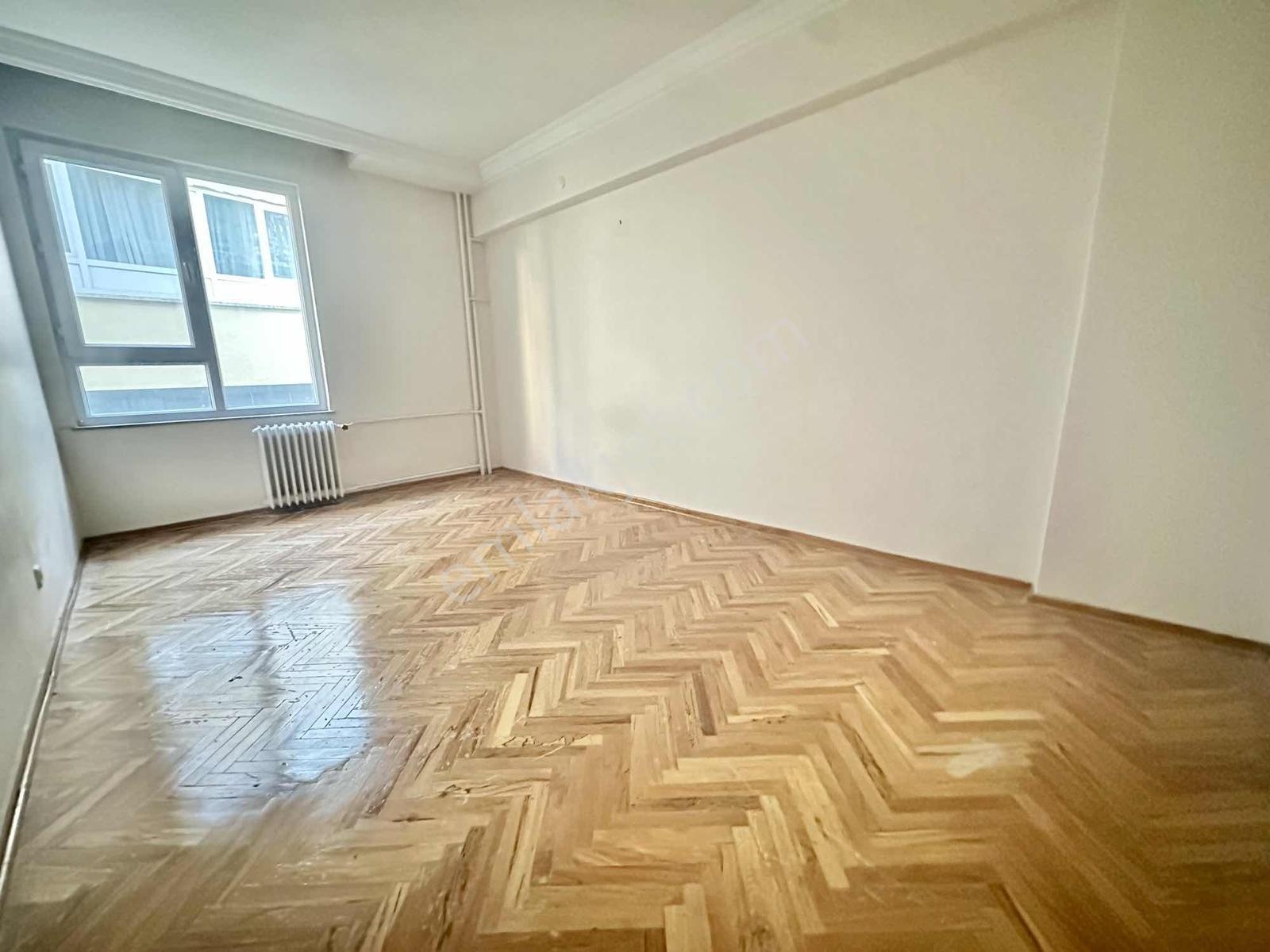 Atakule Yakını Sedat Simavi 'de 4+1+kiler Otopark Kiralık Arakat - Görsel 5