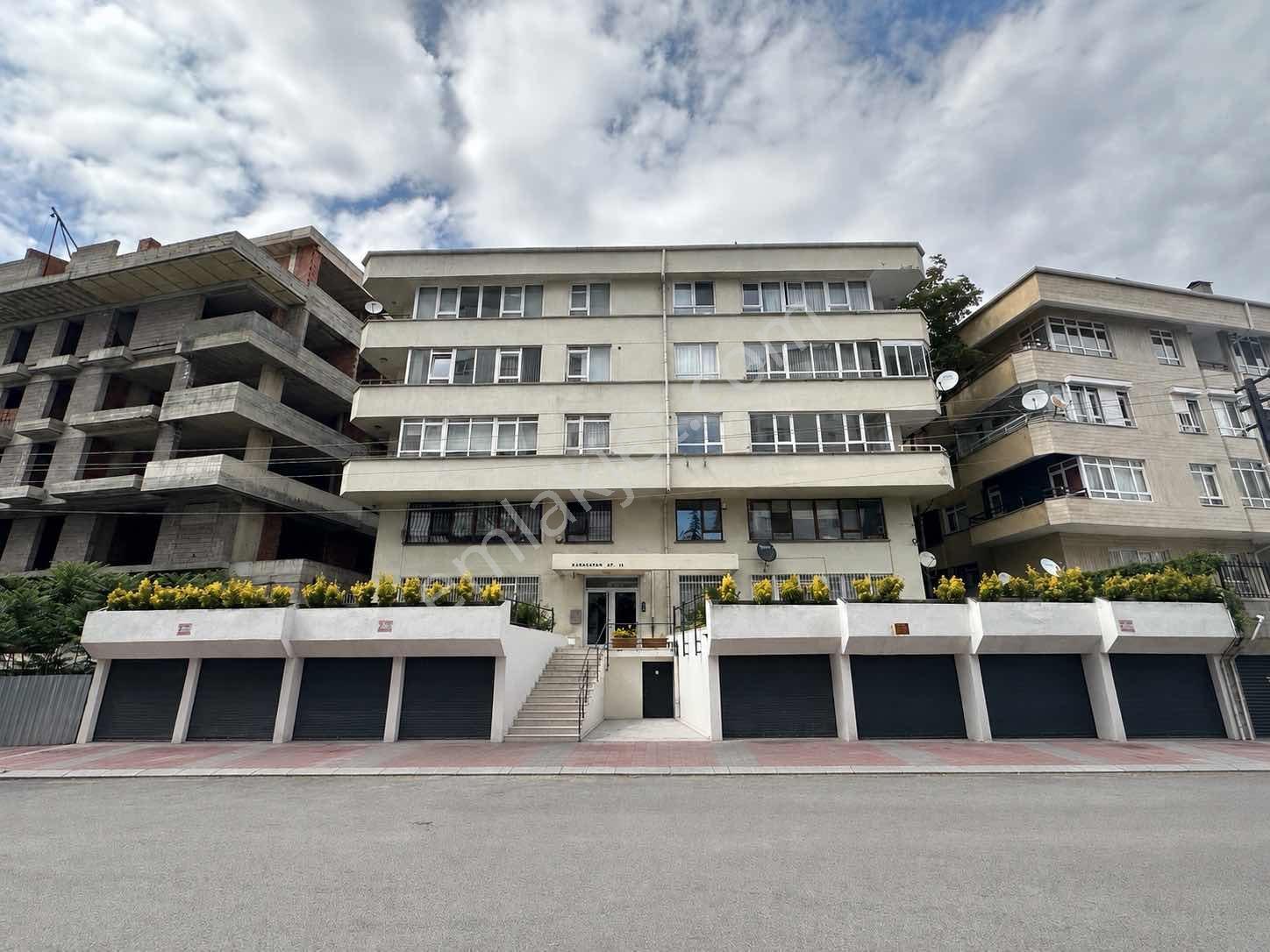 Atakule Yakını Sedat Simavi 'de 4+1+kiler Otopark Kiralık Arakat - Görsel 17