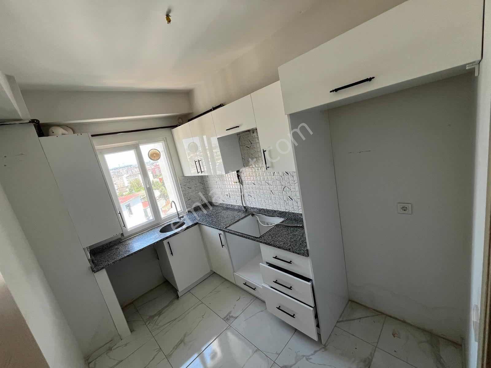 Tuzla İstasyonda Deniz Manzaralı 2+1 Kiralık Daire - Görsel 11