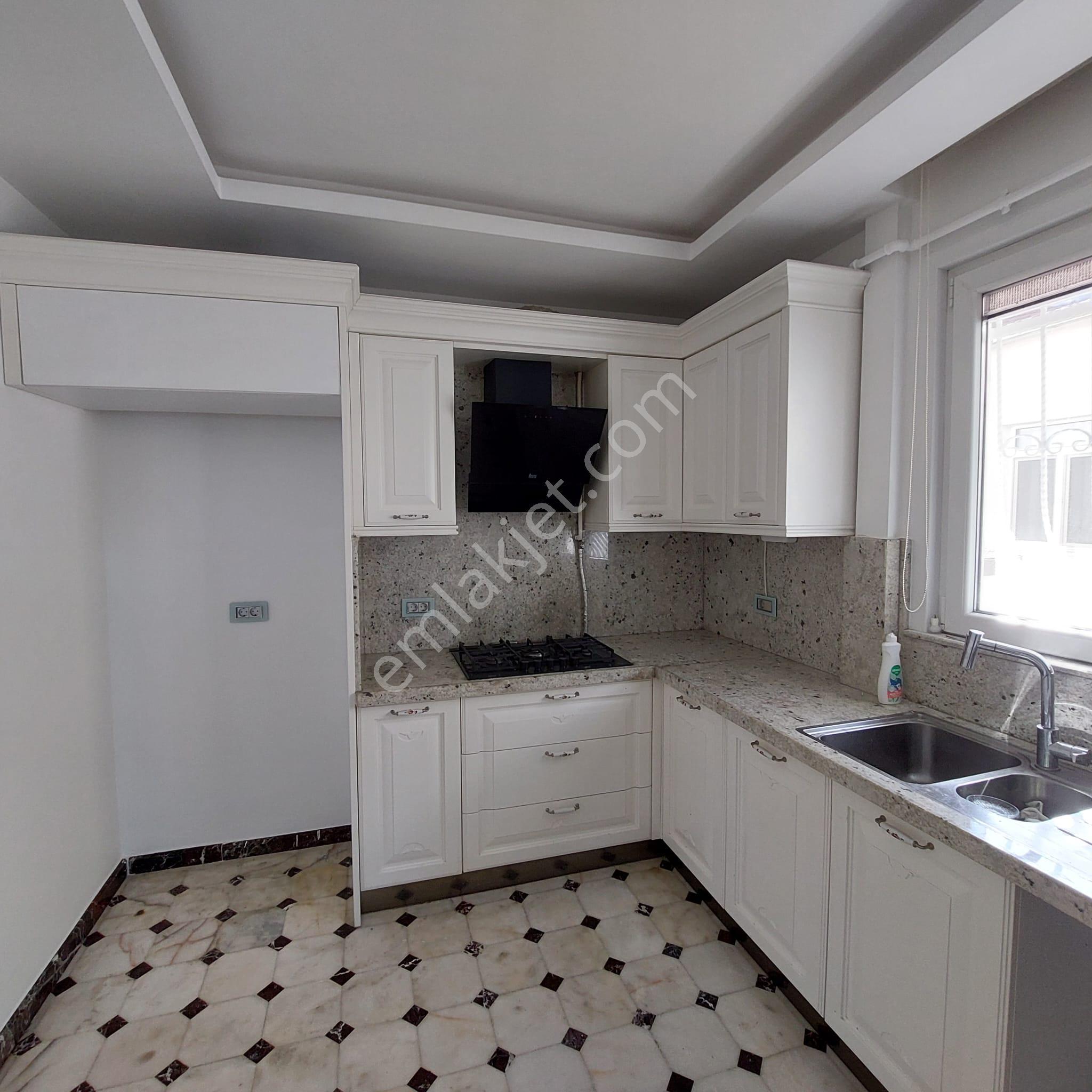 Kireçburnunda Deniz Manzaralı Bahçeli 3+1 Elit Bölgede Kiralık Bakımlı Daire - Görsel 16