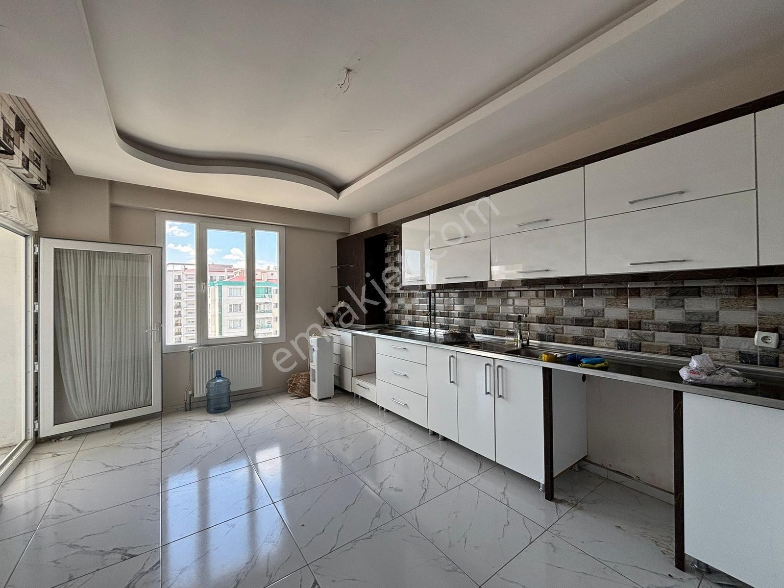 Atlı Life Gayrimenkulden Fabrika Mahallesinde 4+1 Fırsat Daire - Görsel 18