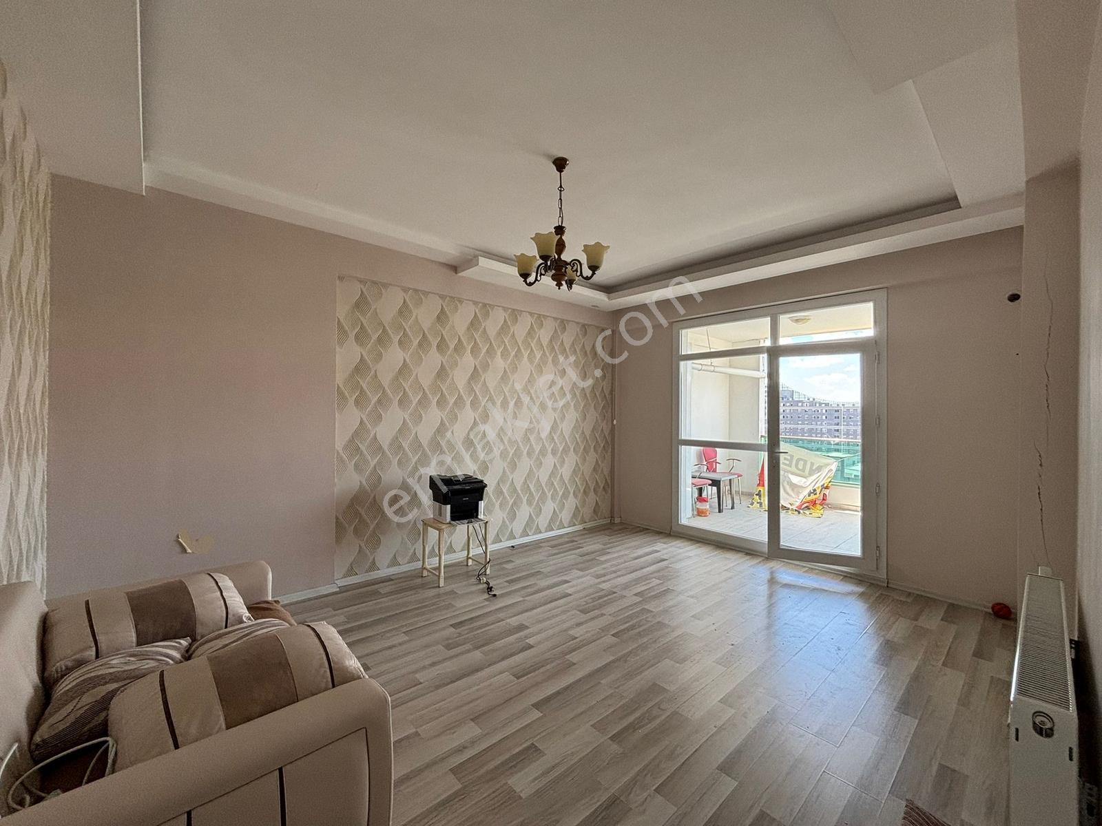 Atlı Life Gayrimenkulden Fabrika Mahallesinde 4+1 Fırsat Daire - Görsel 4