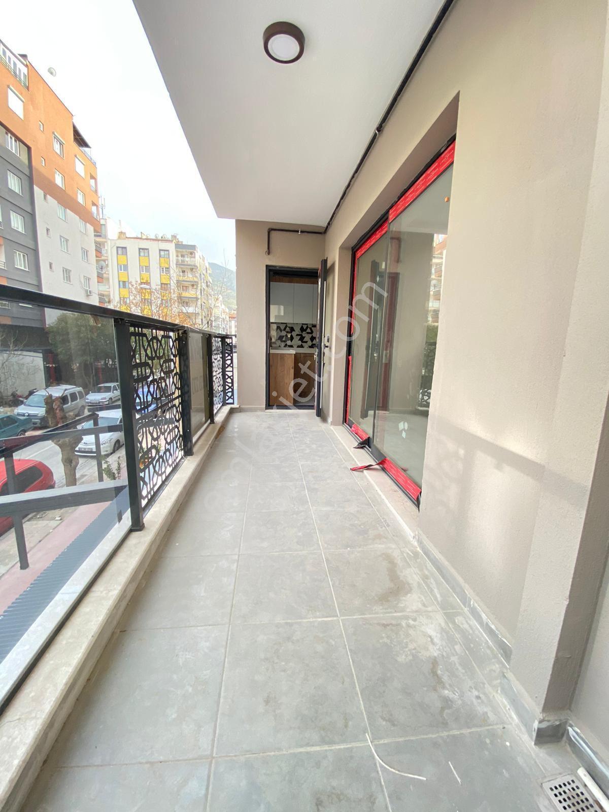 Peker Mah Cafeler Sokağı Cvr Satılık 2+1 Lüks Sıfır Arakat - Görsel 15