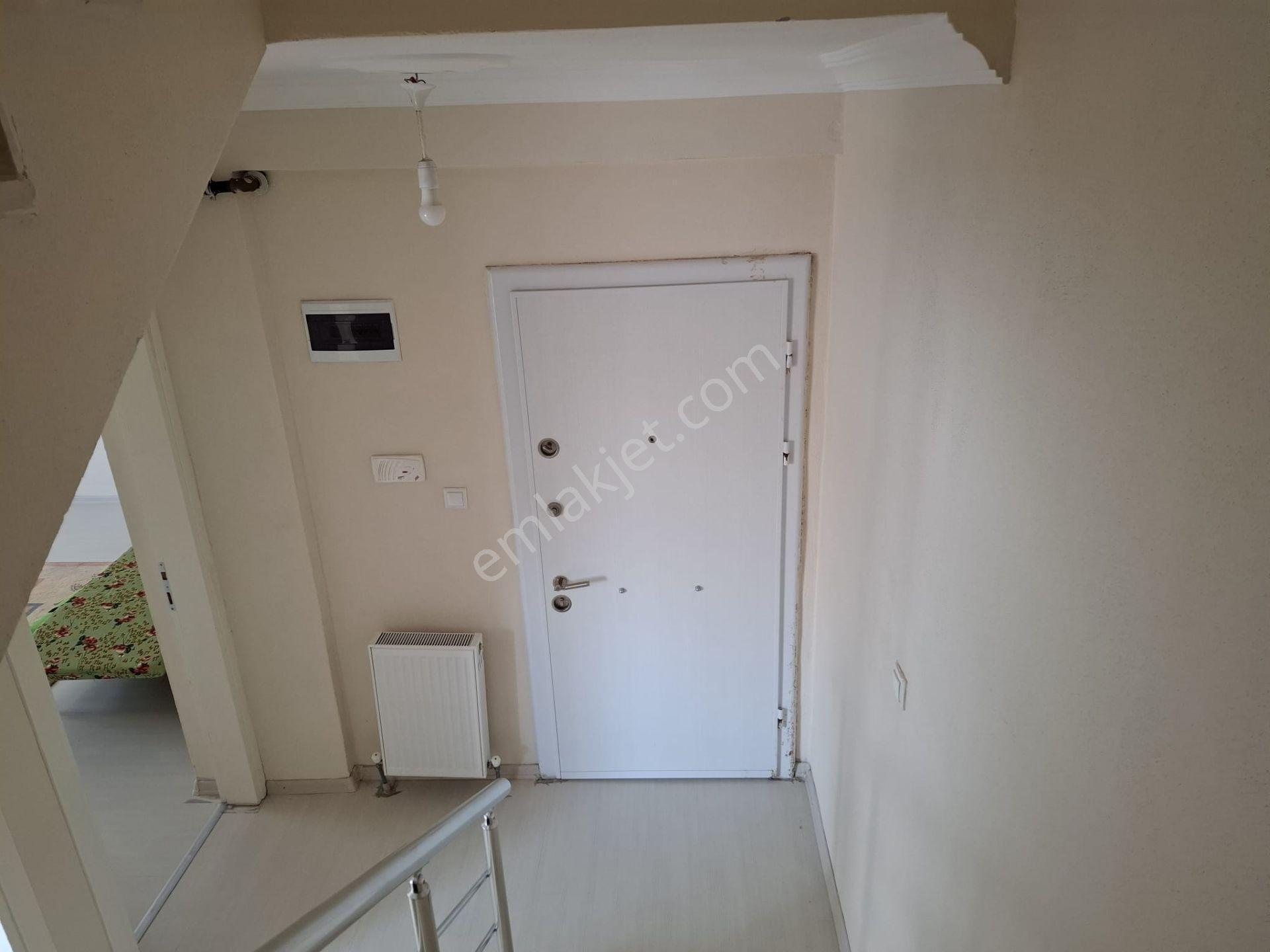 Derince Esentepe'de 2+1 Kiralık Çatı Dubleks! - Görsel 12