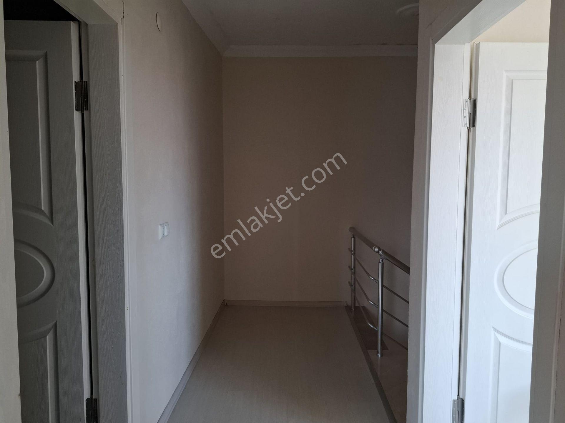 Derince Esentepe'de 2+1 Kiralık Çatı Dubleks! - Görsel 10