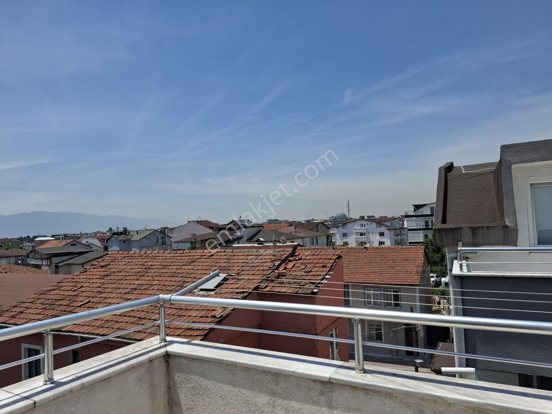 Derince Esentepe'de 2+1 Kiralık Çatı Dubleks! - Görsel 16