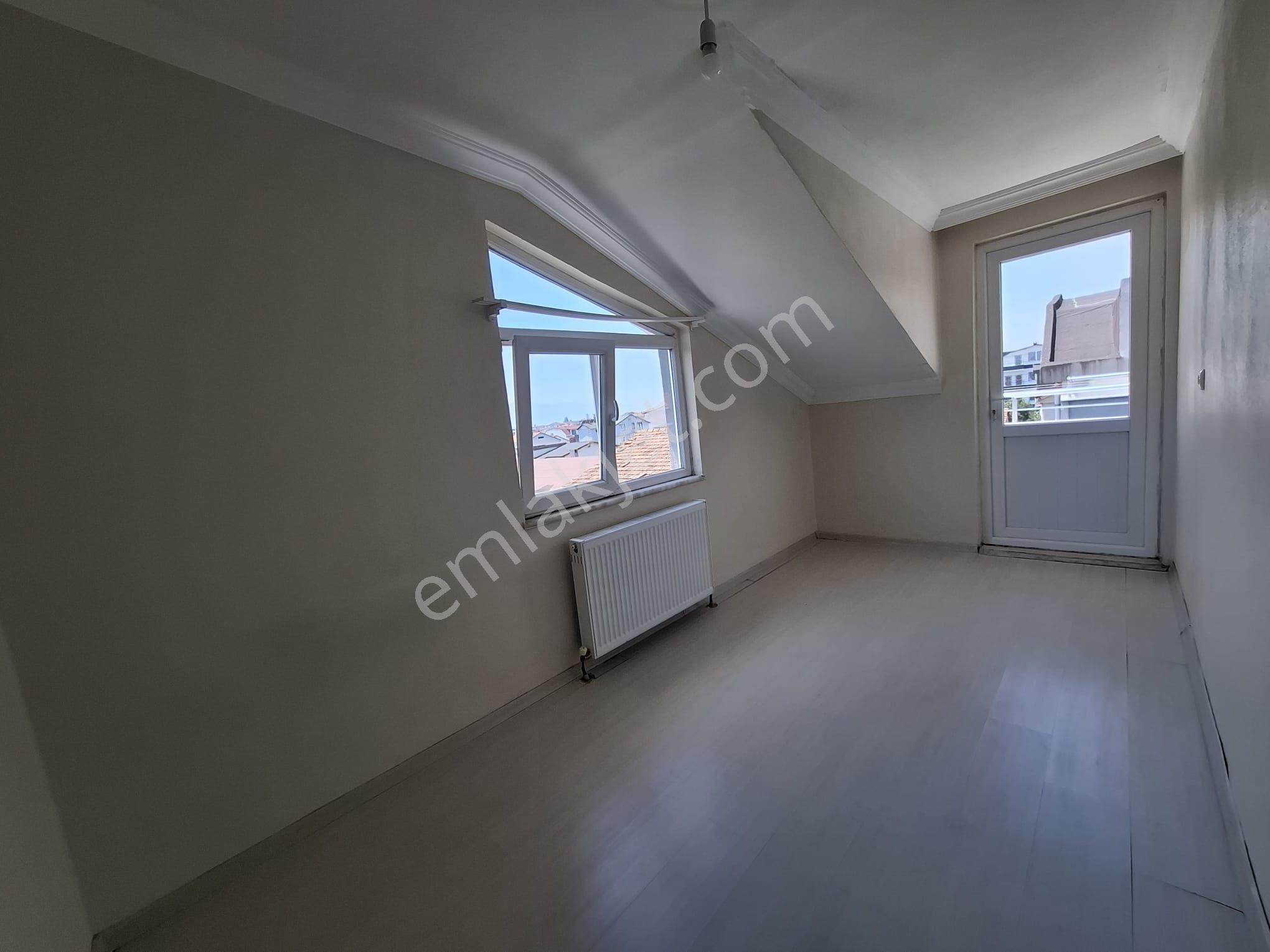 Derince Esentepe'de 2+1 Kiralık Çatı Dubleks! - Görsel 8