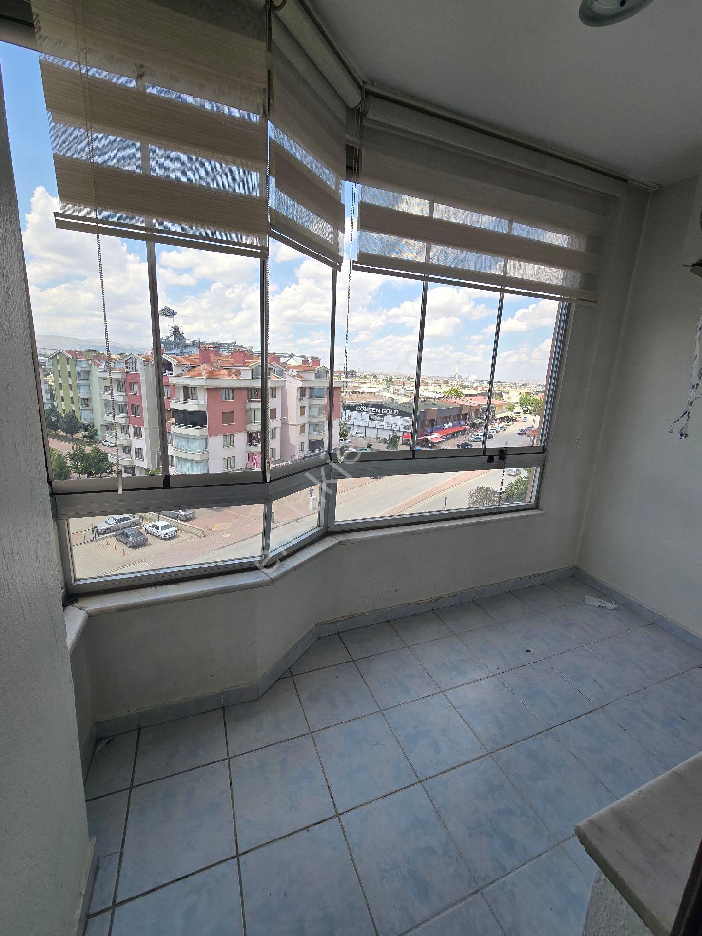 Ulubatlı Hasan Mh Fevzi Çakmak Caddesi Üzeri Buhara Siteleri Arakat 3+1 Dairemiz Satılık - Görsel 13
