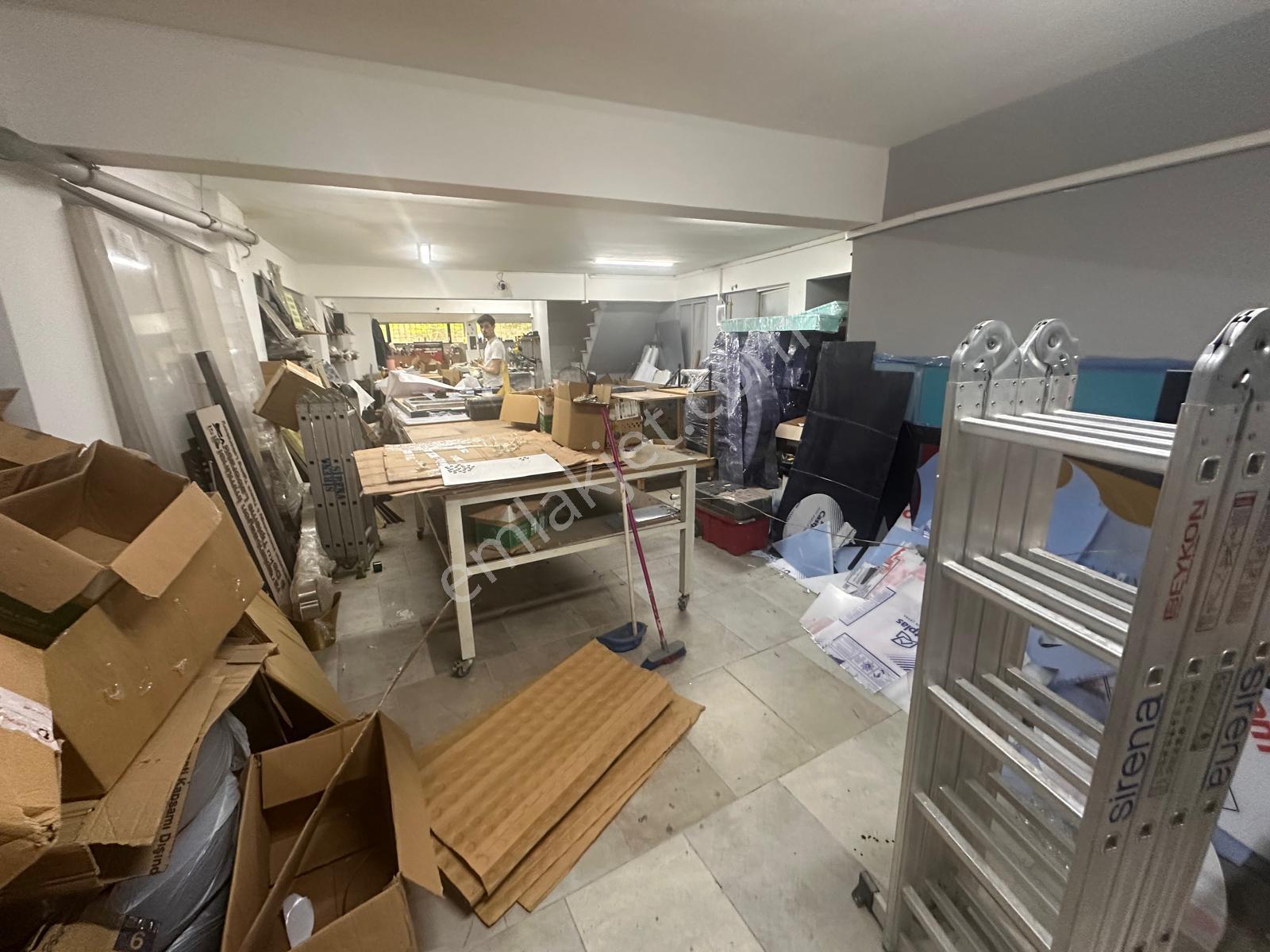 4. Levent Metro Yakını Satılık 270m² Fırsat Dükkan - Görsel 10