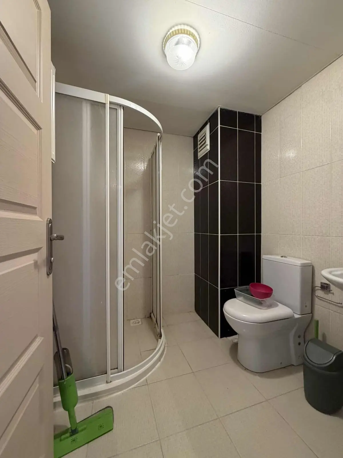 Akademi'den Asansörlü Ön Cephe Kısmi Eşyalı Kiralık 1+1 - Görsel 13