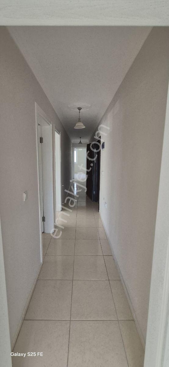 Kuşadası Merkezde Heryere Yürüme Mesafesinde 3+1 Kiralık - Görsel 7