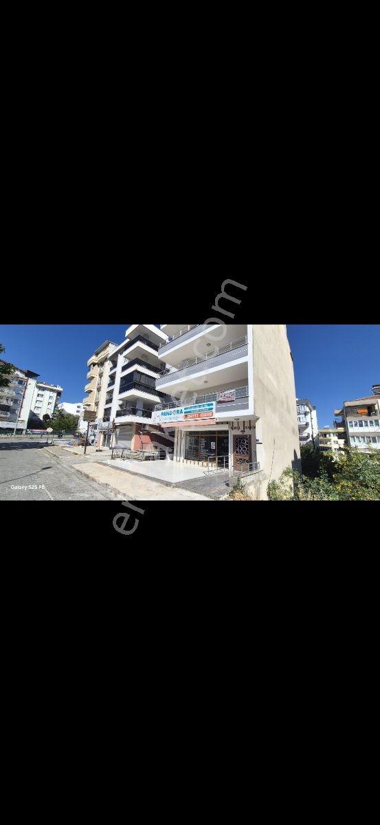 Kuşadası Merkezde Heryere Yürüme Mesafesinde 3+1 Kiralık - Görsel 11