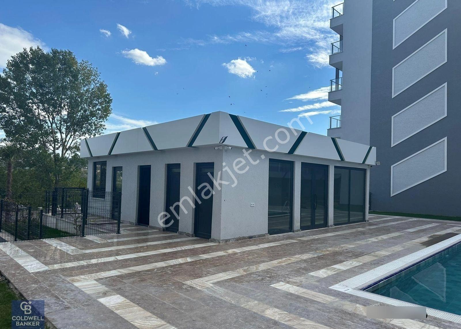İzmit Yeşilova Yelkent Alfa'da 1+1 Havuzlu Kiralık Daire