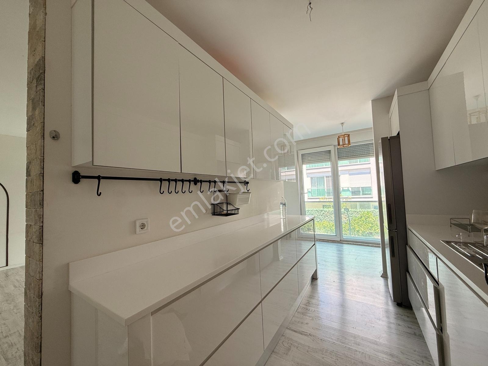 Altınova Mahalle Sitesi Kiralık 3+1 Daire - Görsel 15