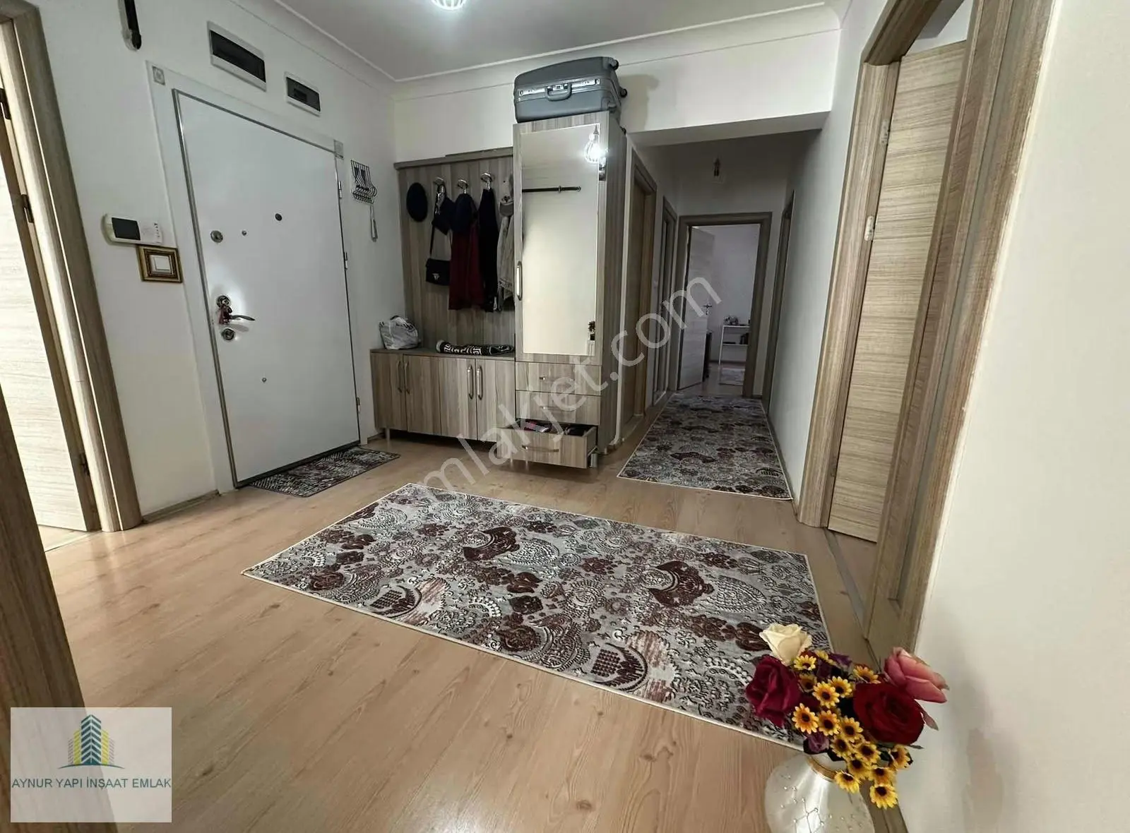 Aynur Emlak'dan 3+1 Satılık Lüks Daire 8 Kat Görünümünde - Görsel 3