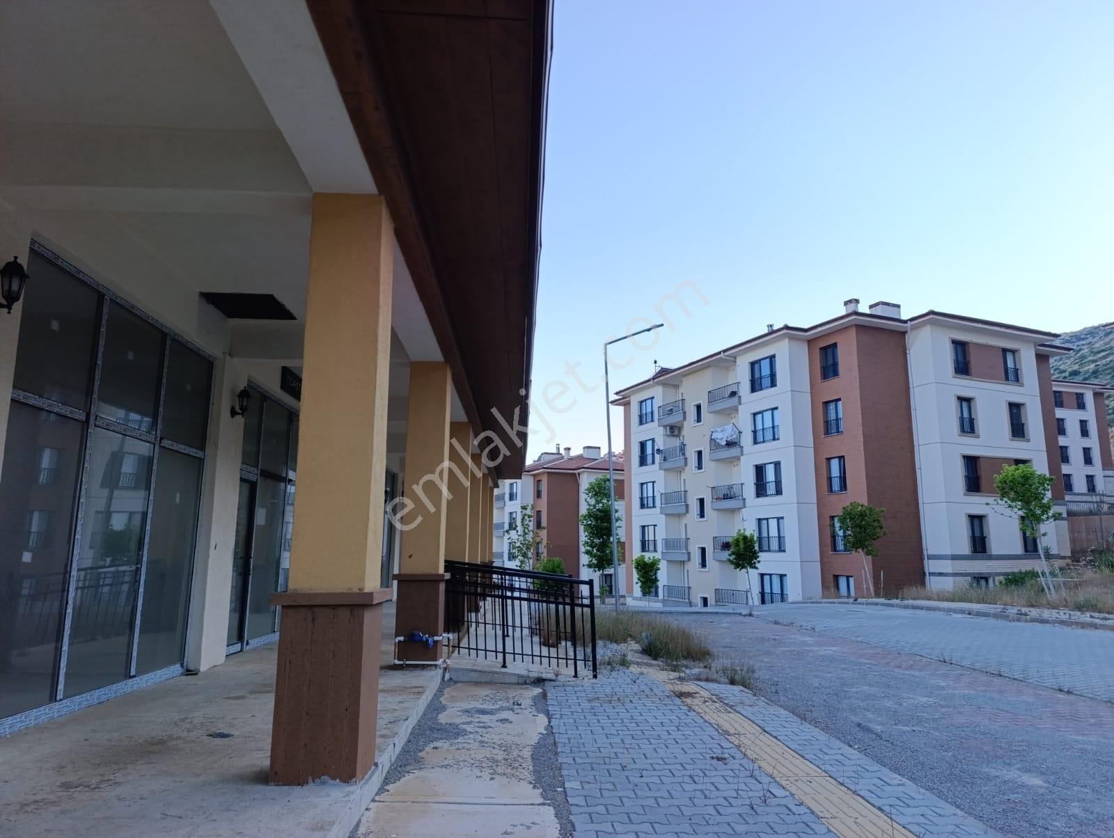 Karakuş Emlaktan Toki Merkezinde Kiralık Dükkan - Görsel 6