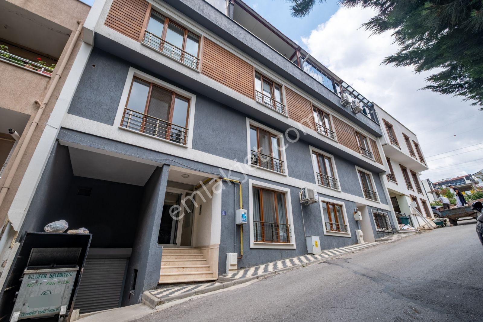 Remax Areadan Üçevlerin En Değerli Lokasyonunda Satılık Dubleks