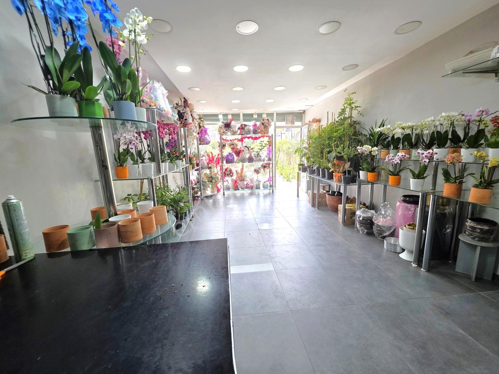 Remaxtan Metrobüse Yakın Migros Arkasında Kiralık 130 M2 Dükkan - Görsel 11