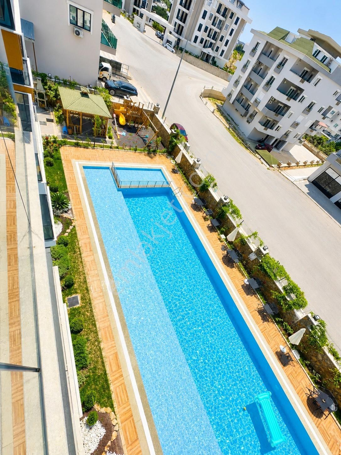 Oba Da Bahçeşehir Koleji Civarı Lüks Eşyalı 1+1 Full Aktivite - Görsel 17