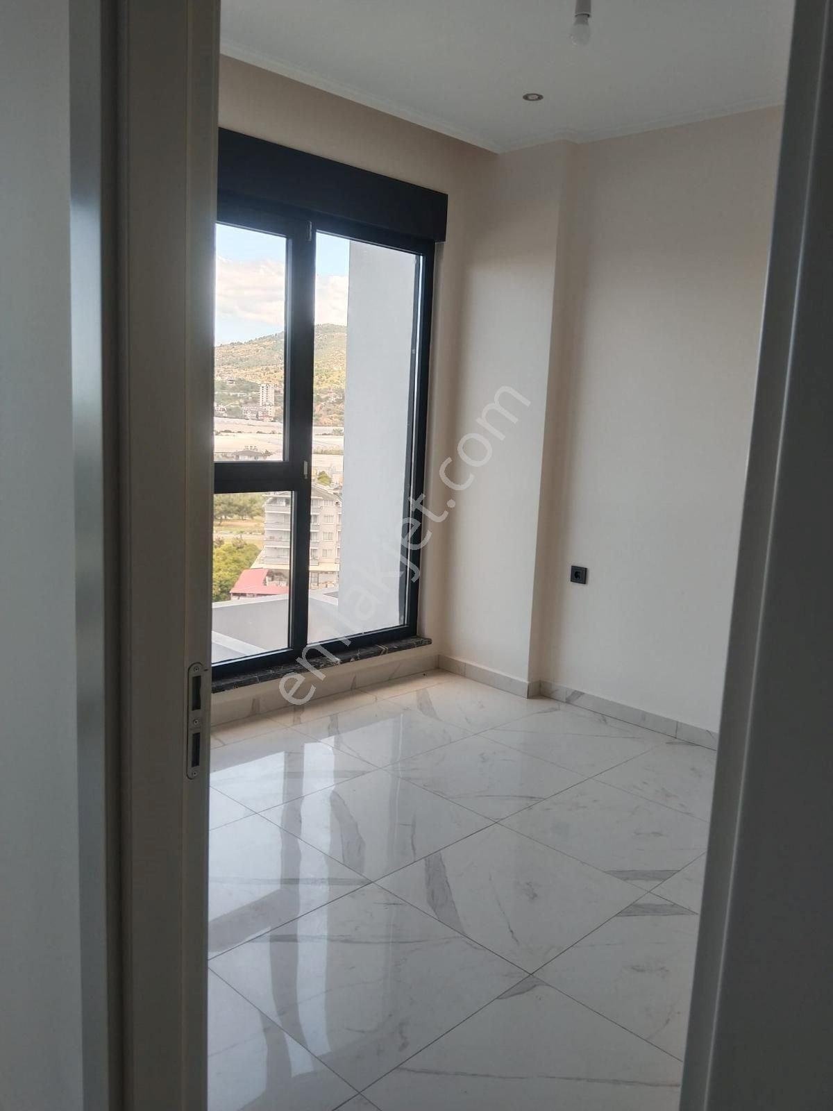 Alanya Demirtaş'ta Deniz Manzaralı Full Aktiviteli Sitede 1+1 Satılık Daire - Görsel 3