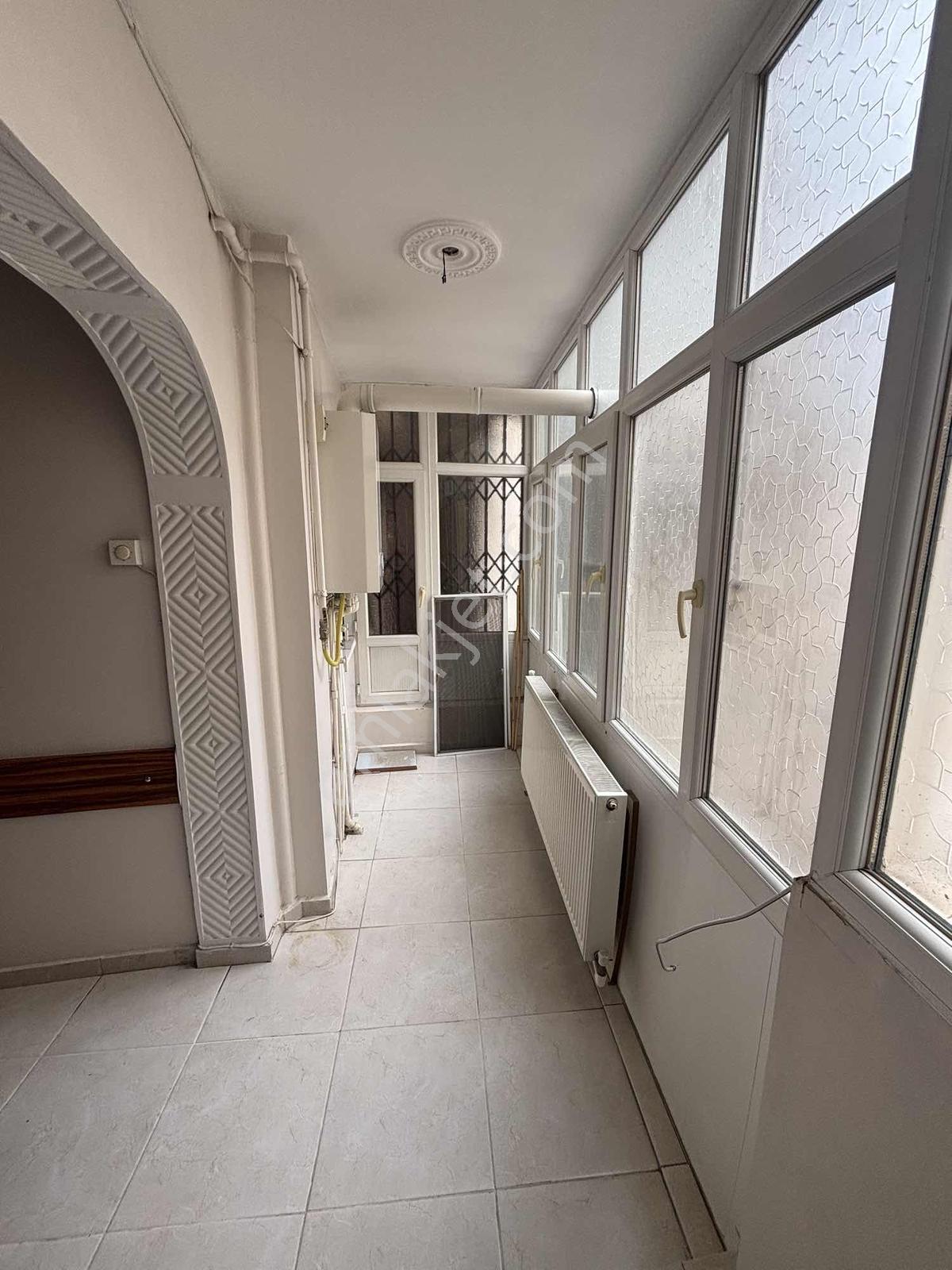 Atlas'tan Çarşı Tam Merkezinde Kiralık 2+1 Daire - Görsel 8