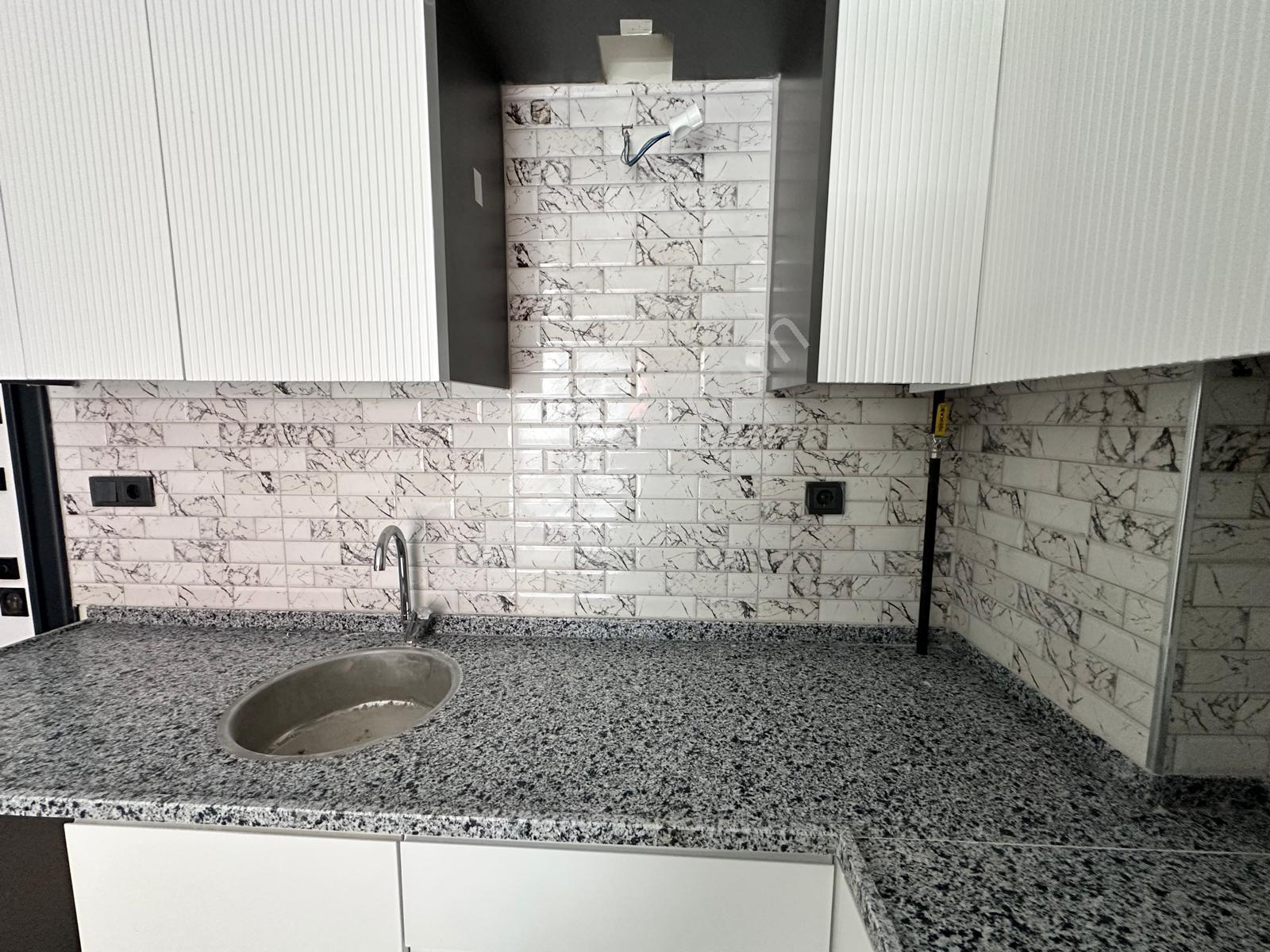 Final'den Cumhuriyet Mah.de Eşyalı Kiralık 1+1 Arakat Daire - Görsel 15