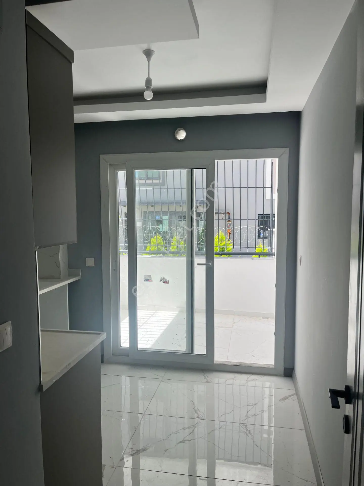 Adana Sarıçamda Sarıçam Belediyesi Arka Tarafında Okullara Yakın Konumda Fırsat 2+1 Kiralık Daire - Görsel 4
