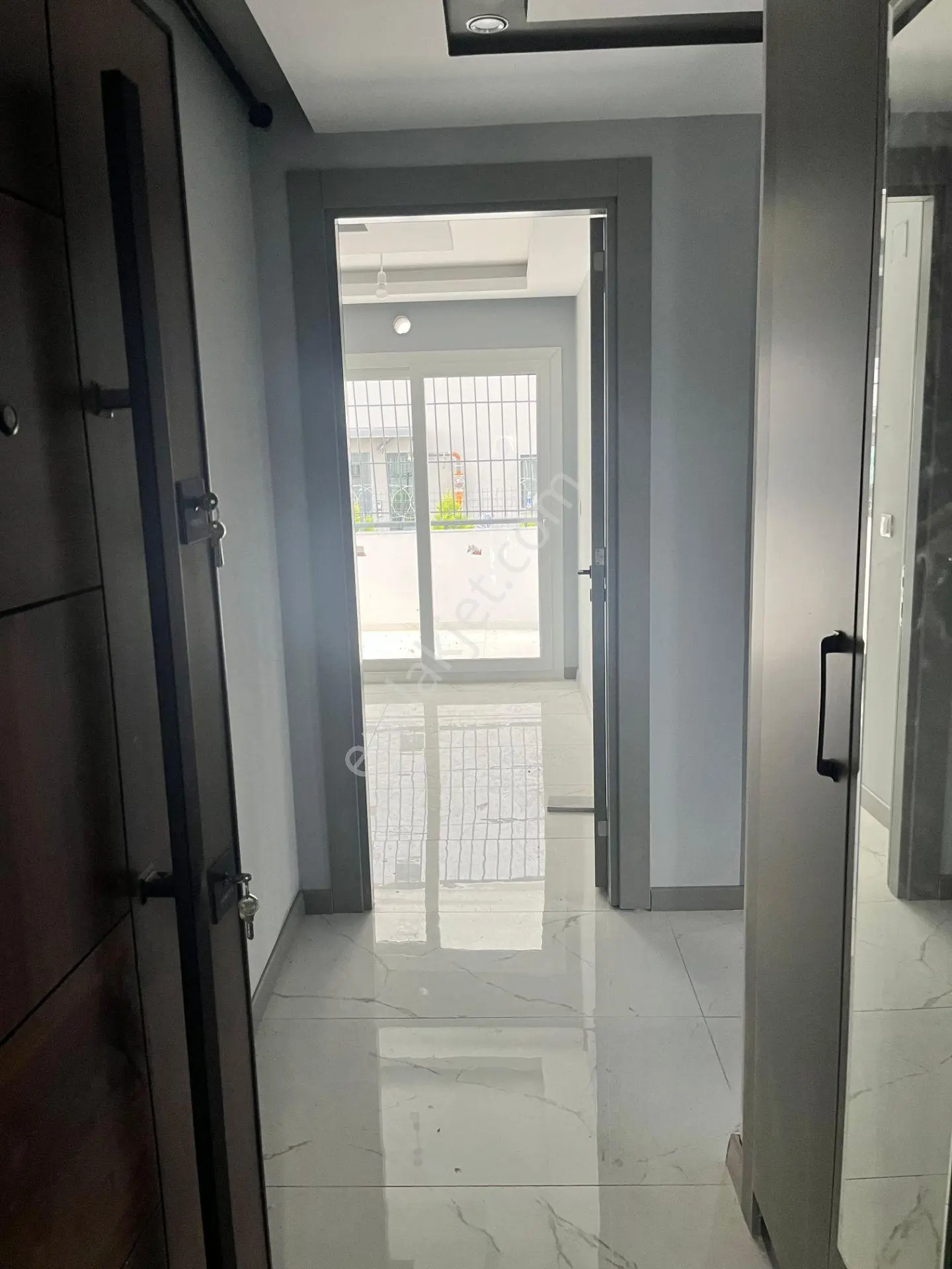 Adana Sarıçamda Sarıçam Belediyesi Arka Tarafında Okullara Yakın Konumda Fırsat 2+1 Kiralık Daire - Görsel 5