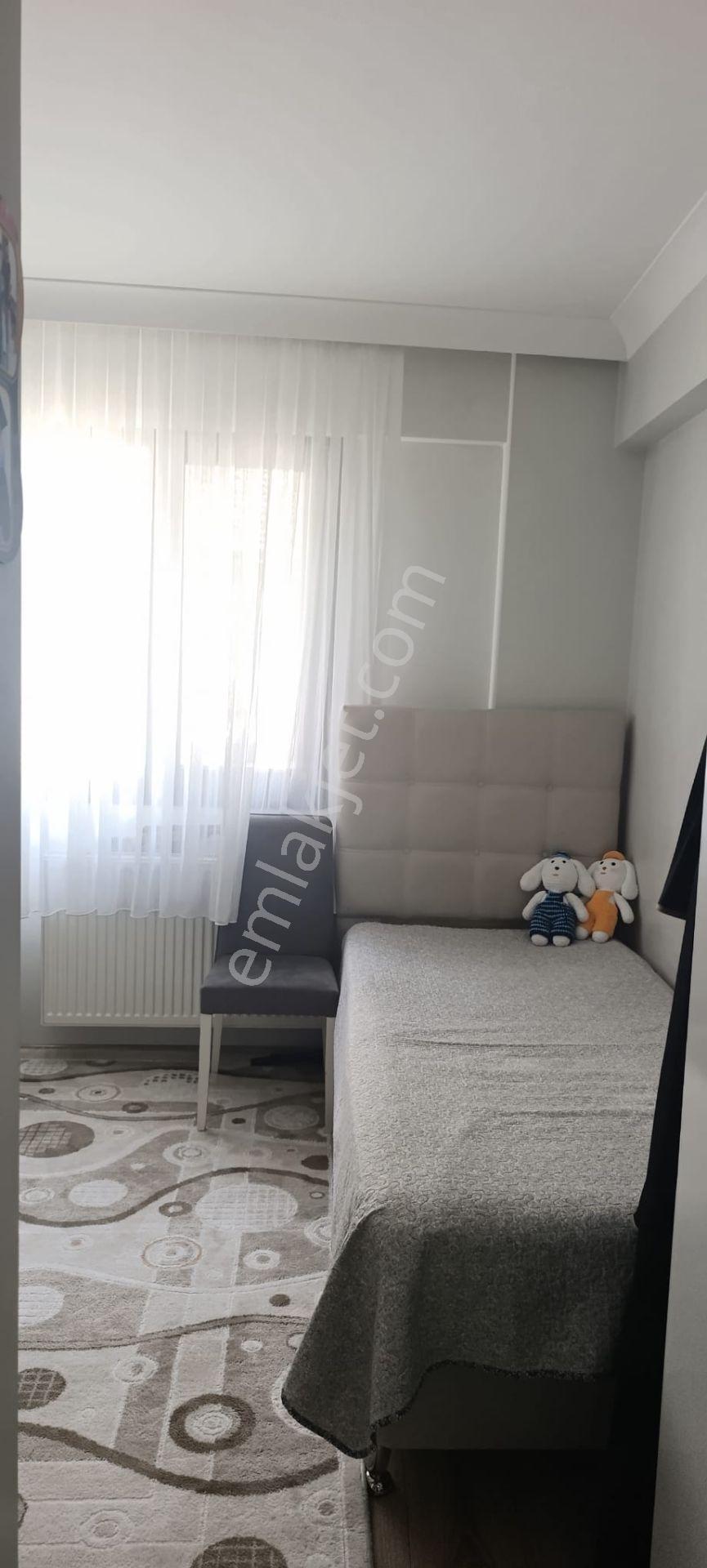 Bayraklı Çiçek Mah. Satılık 2+1 Daire (70m², 5 Yıllık) - Görsel 16