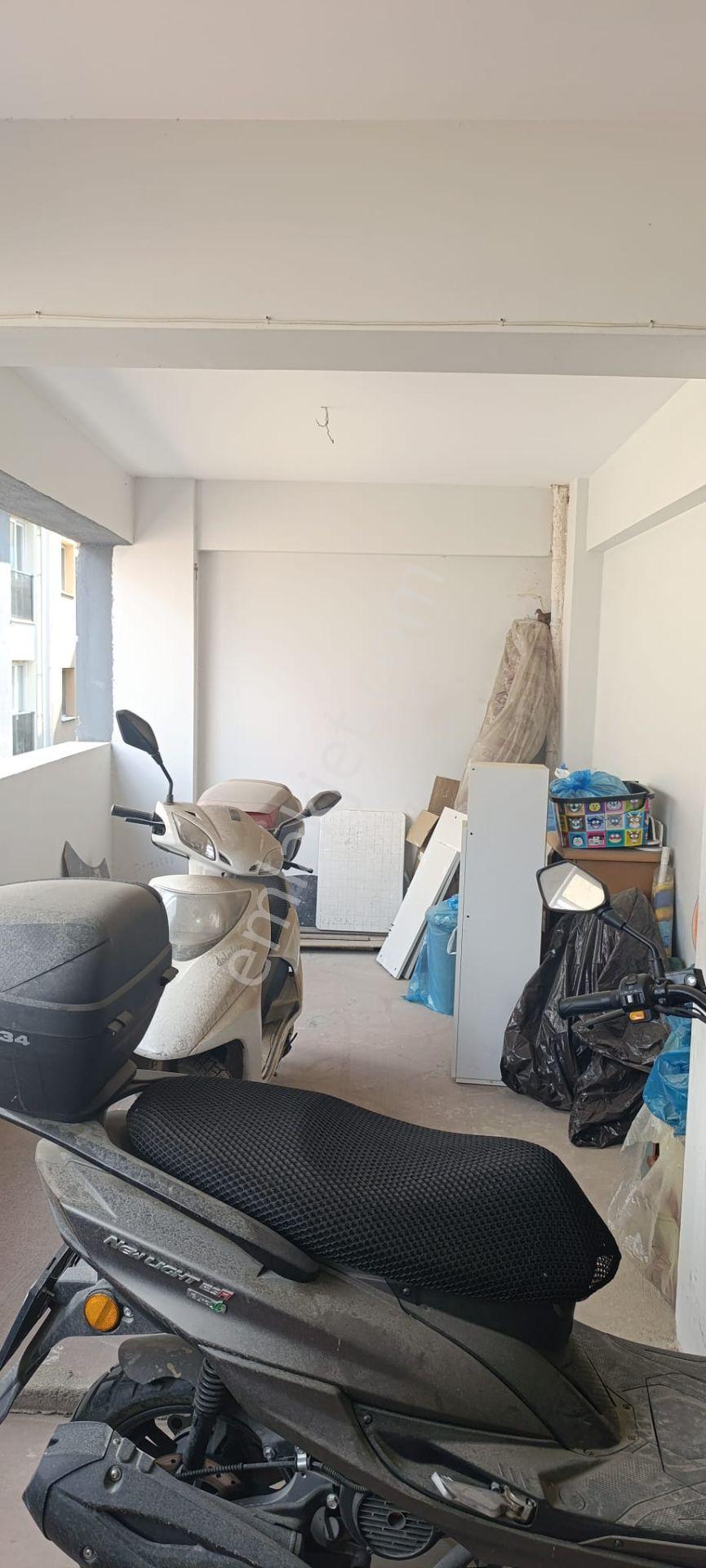 Bayraklı Çiçek Mah. Satılık 2+1 Daire (70m², 5 Yıllık) - Görsel 5