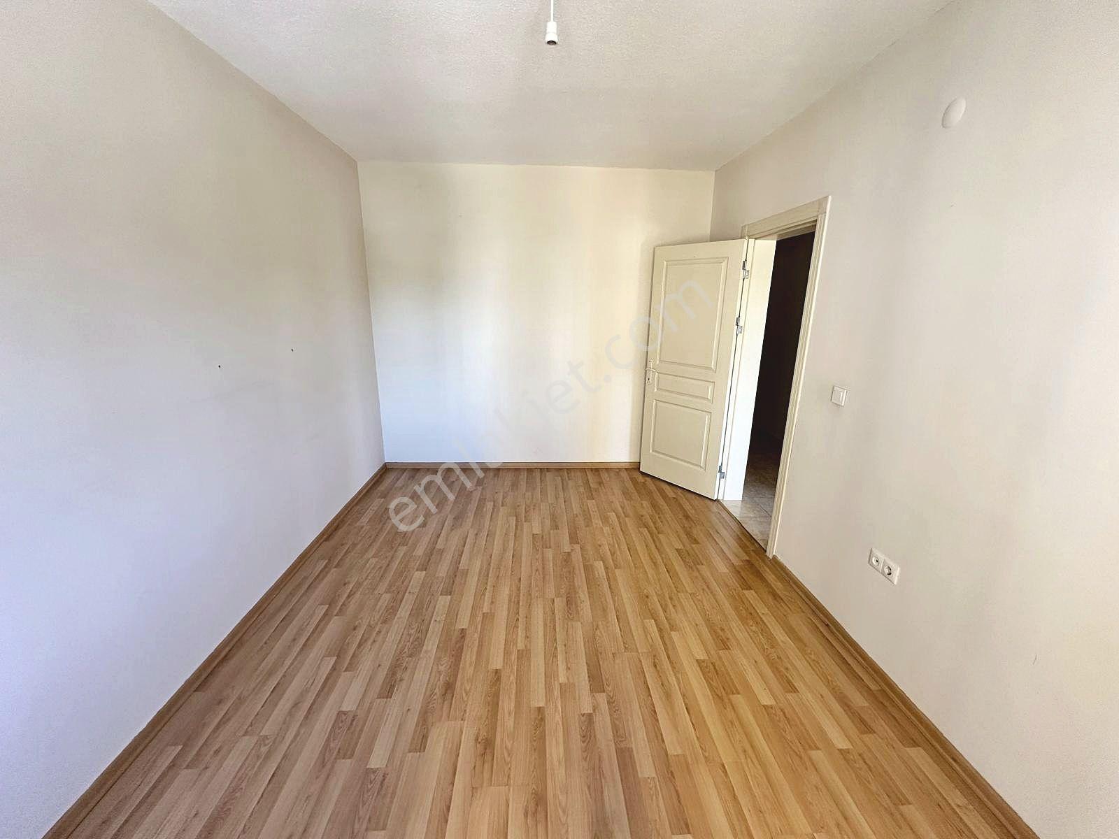 Altınevler'de Site İçi Yüksek Katta Önü Açık 3+1 Kiralık Daire - Görsel 14