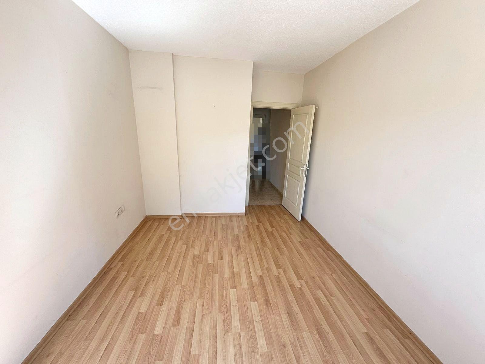 Altınevler'de Site İçi Yüksek Katta Önü Açık 3+1 Kiralık Daire - Görsel 18