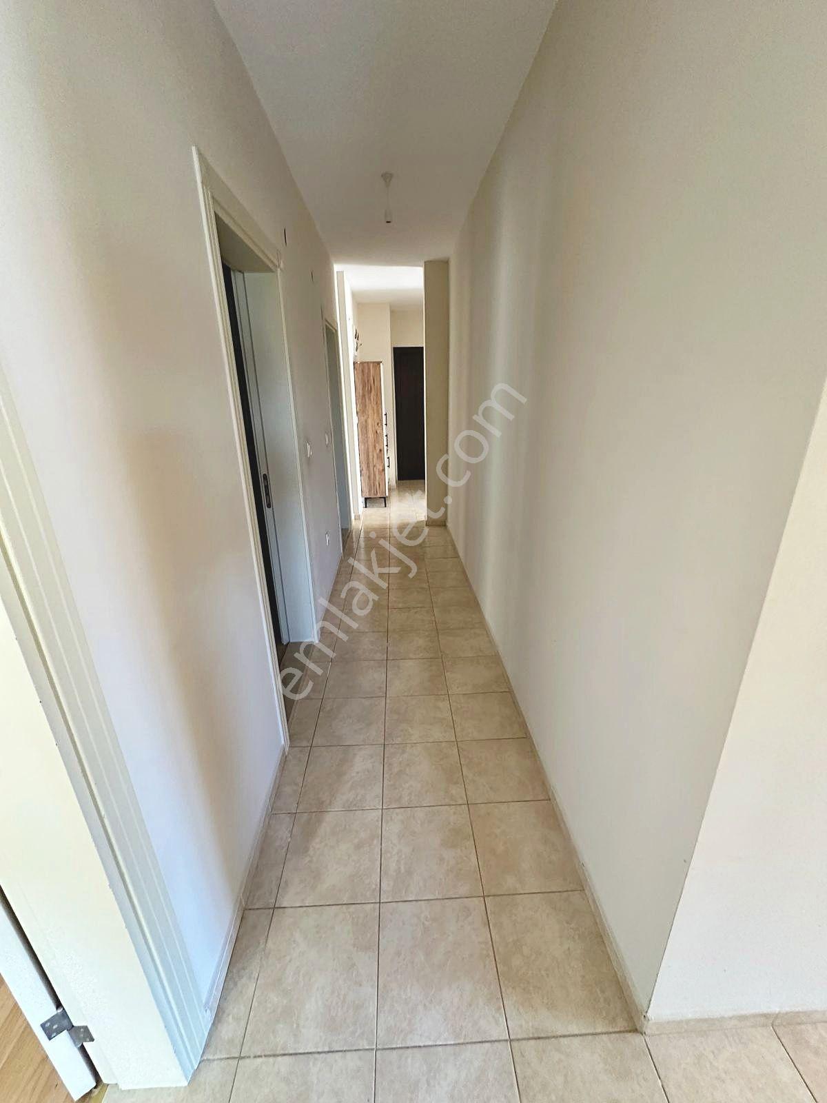 Altınevler'de Site İçi Yüksek Katta Önü Açık 3+1 Kiralık Daire - Görsel 13