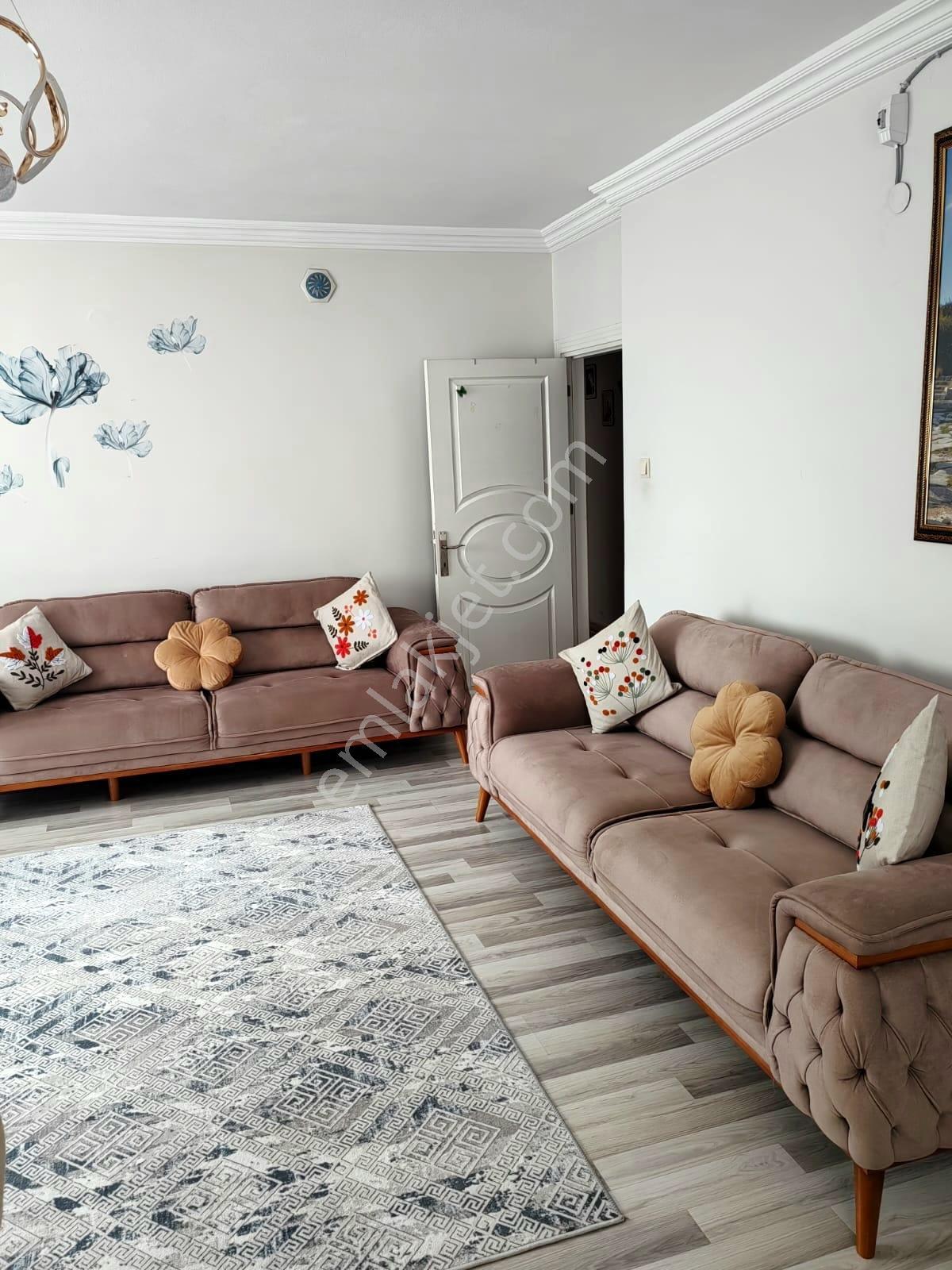 Arve'den Mesudiye Mah'de Asansörlü,full Yapılı,cadde Cepheli 3+1 - Görsel 2