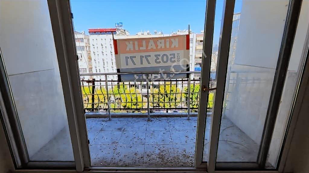 Thor'dan Akdeniz'de 3+1 Kiralık Ofis - Görsel 15