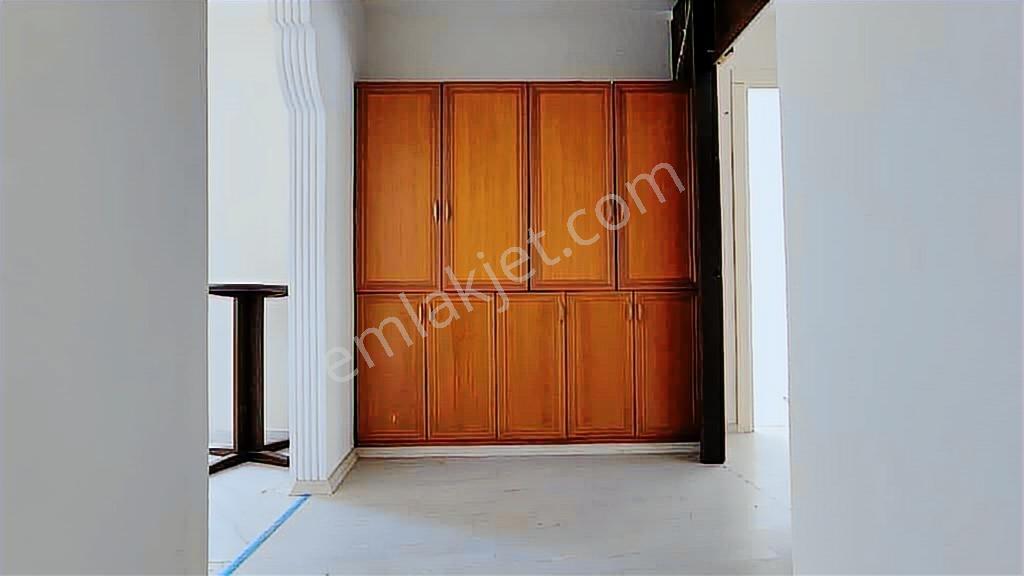 Thor'dan Akdeniz'de 3+1 Kiralık Ofis - Görsel 2