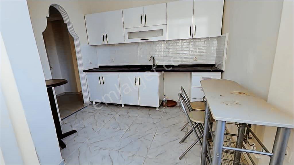 Thor'dan Akdeniz'de 3+1 Kiralık Ofis - Görsel 6