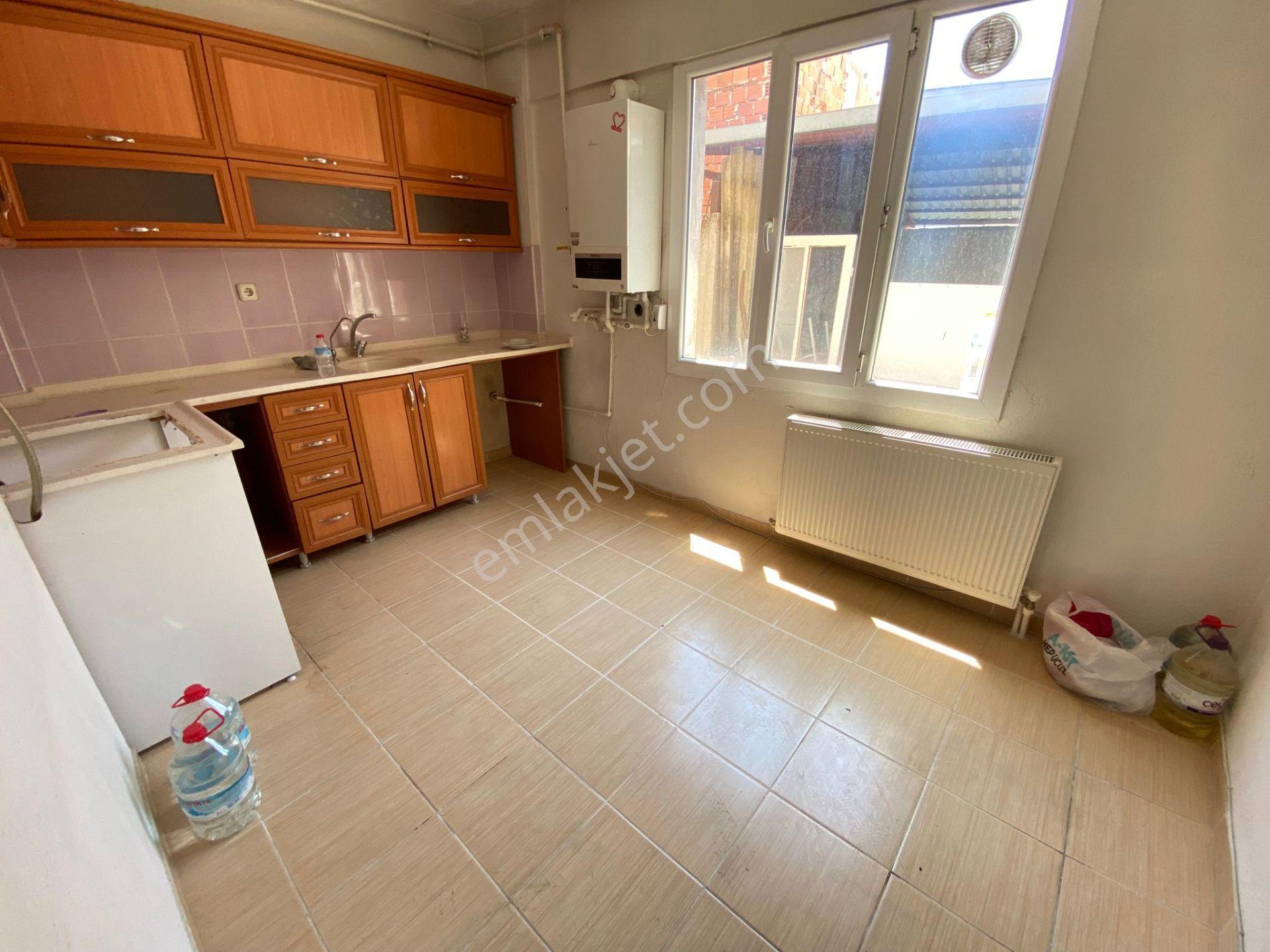 Buca Fırat Mah.de 2+1 90m2 Dgazlı Ayrı Mutfak Arakat Kiralık Daire - Görsel 18