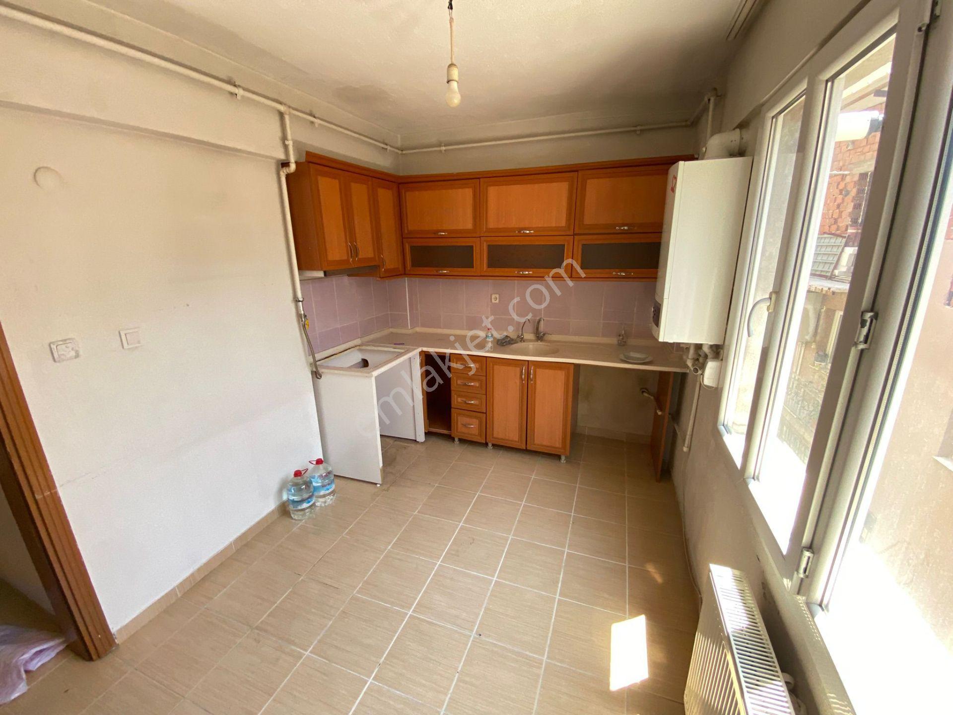 Buca Fırat Mah.de 2+1 90m2 Dgazlı Ayrı Mutfak Arakat Kiralık Daire - Görsel 20