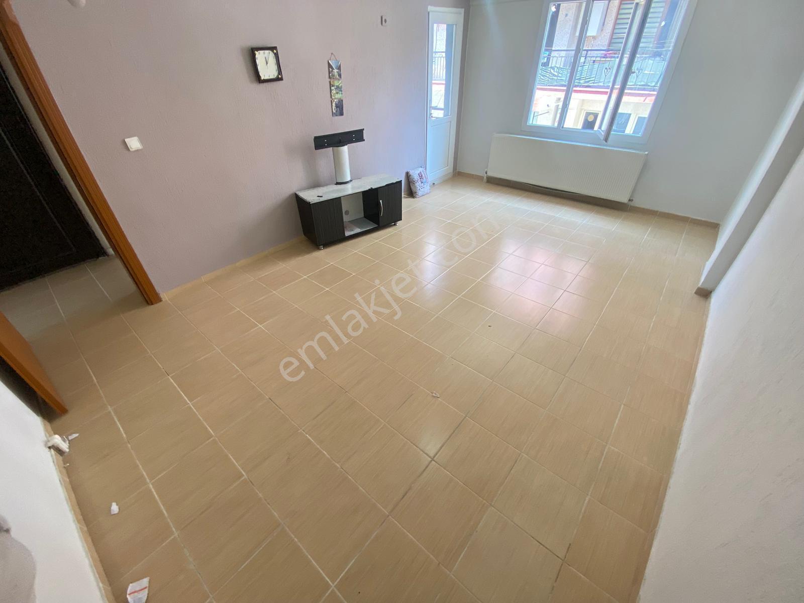 Buca Fırat Mah.de 2+1 90m2 Dgazlı Ayrı Mutfak Arakat Kiralık Daire - Görsel 6