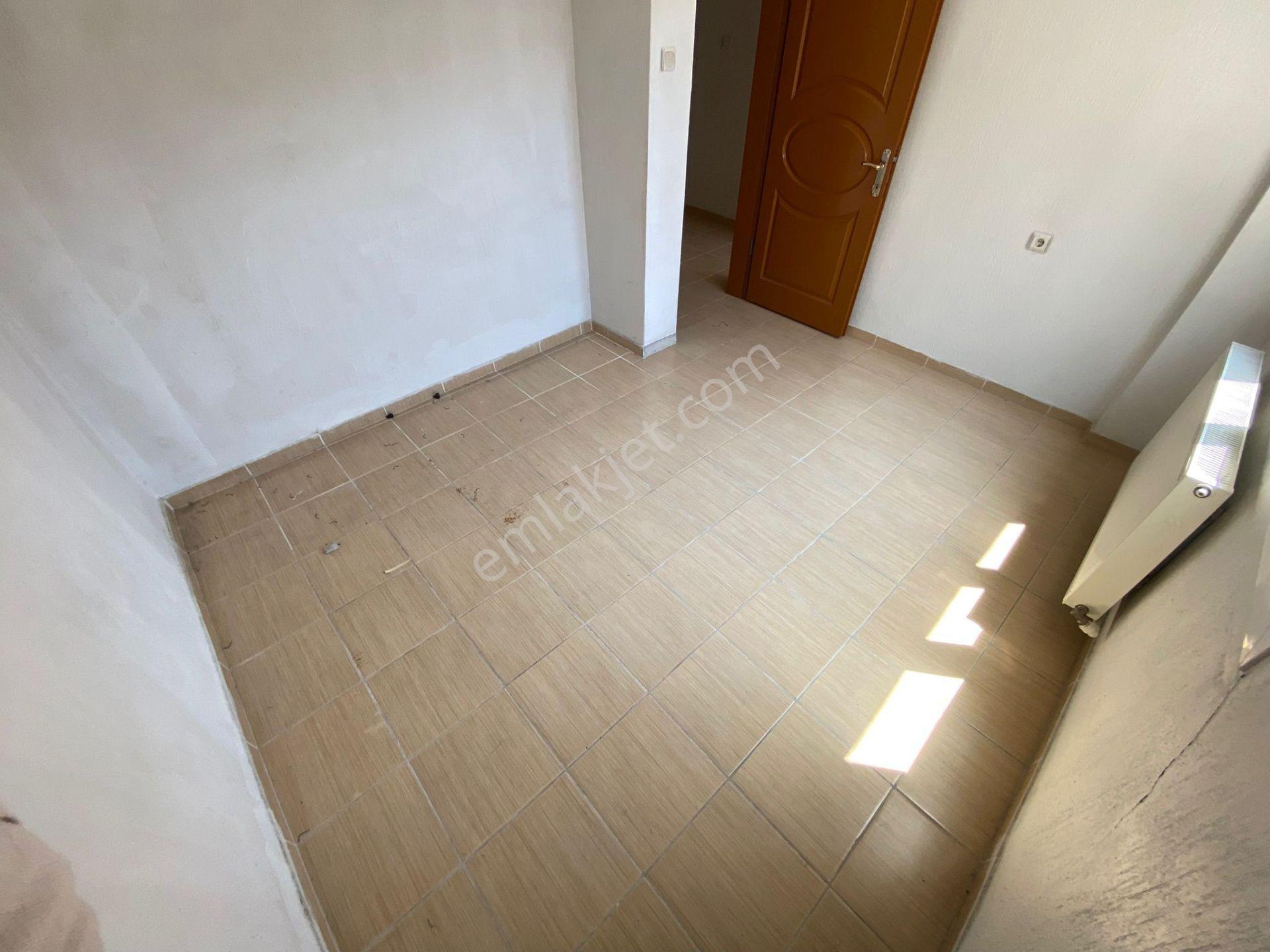 Buca Fırat Mah.de 2+1 90m2 Dgazlı Ayrı Mutfak Arakat Kiralık Daire - Görsel 12