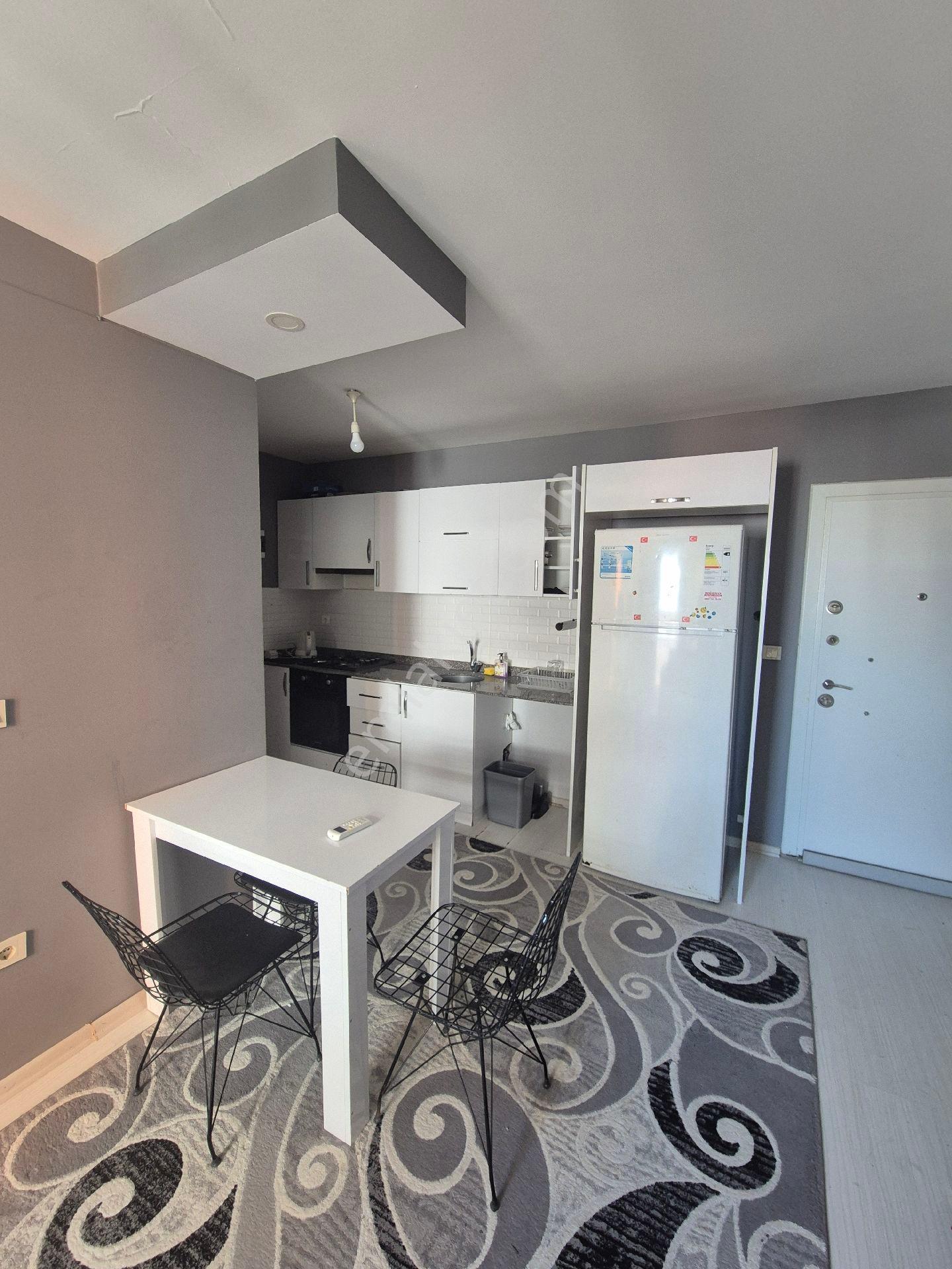 Cadde Üzeri 1+1 Full Eşyalı Balkonlu Geniş Oturumlu Kiralık Daire - Görsel 9