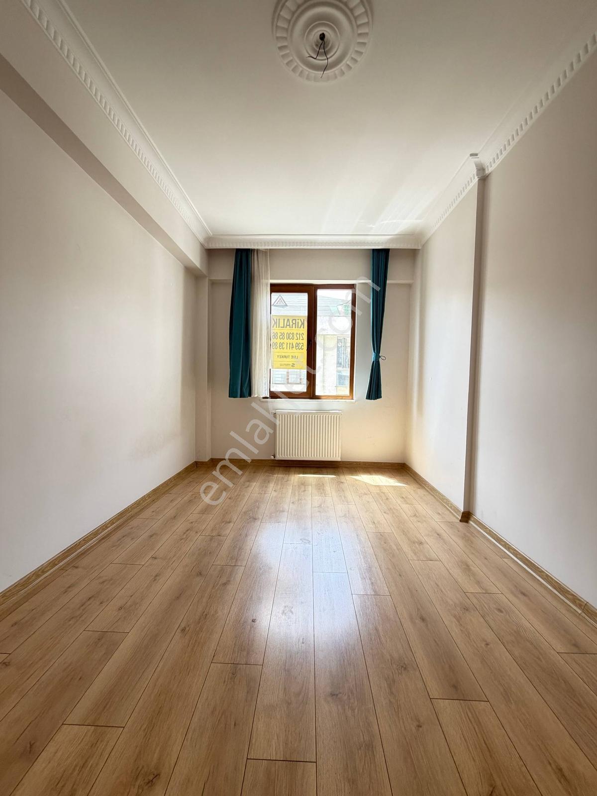 Beylikdüzü Marmara Mah. Kiralık Emsalsiz Büyüklükte Lüks 3+1 - Görsel 10