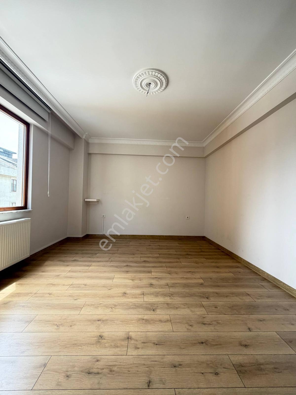 Beylikdüzü Marmara Mah. Kiralık Emsalsiz Büyüklükte Lüks 3+1 - Görsel 19